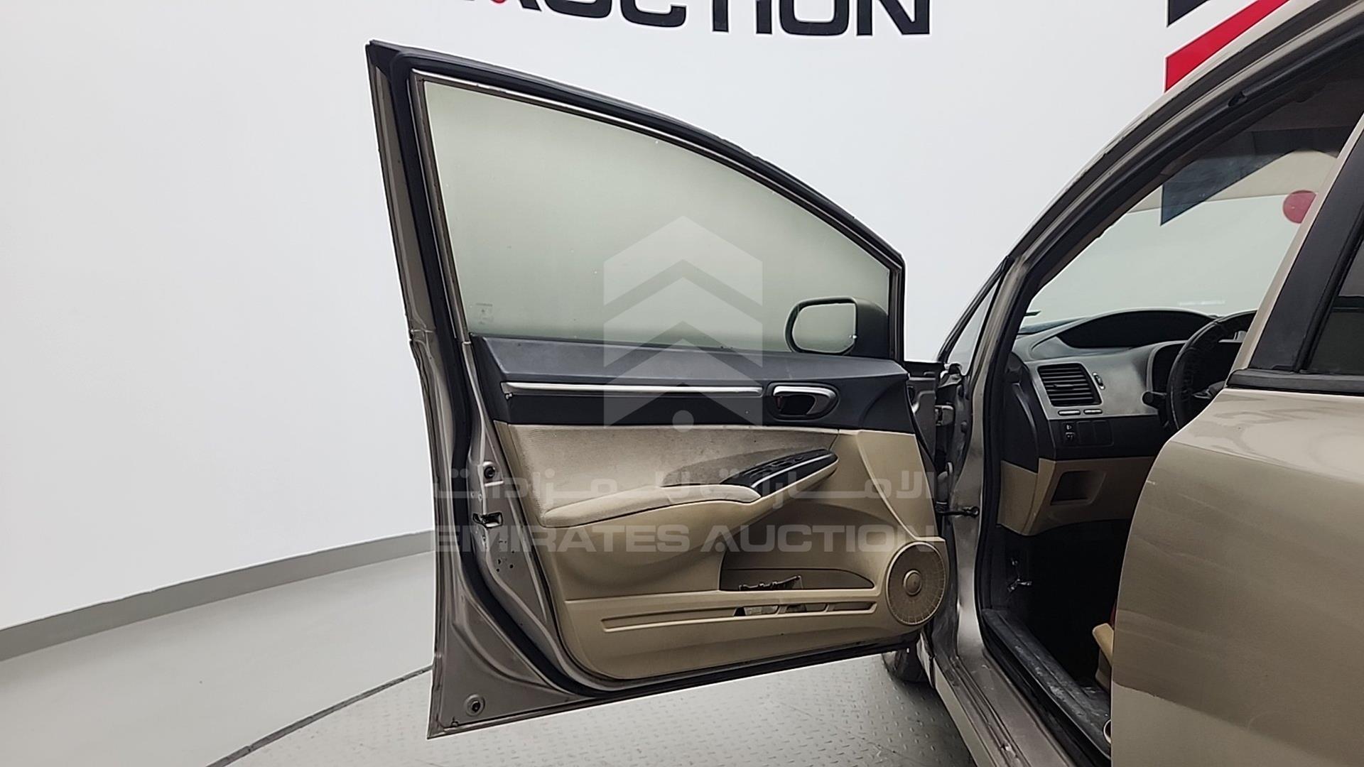 2006 HONDA CIVIC VIN: JHMFD162X6S403685