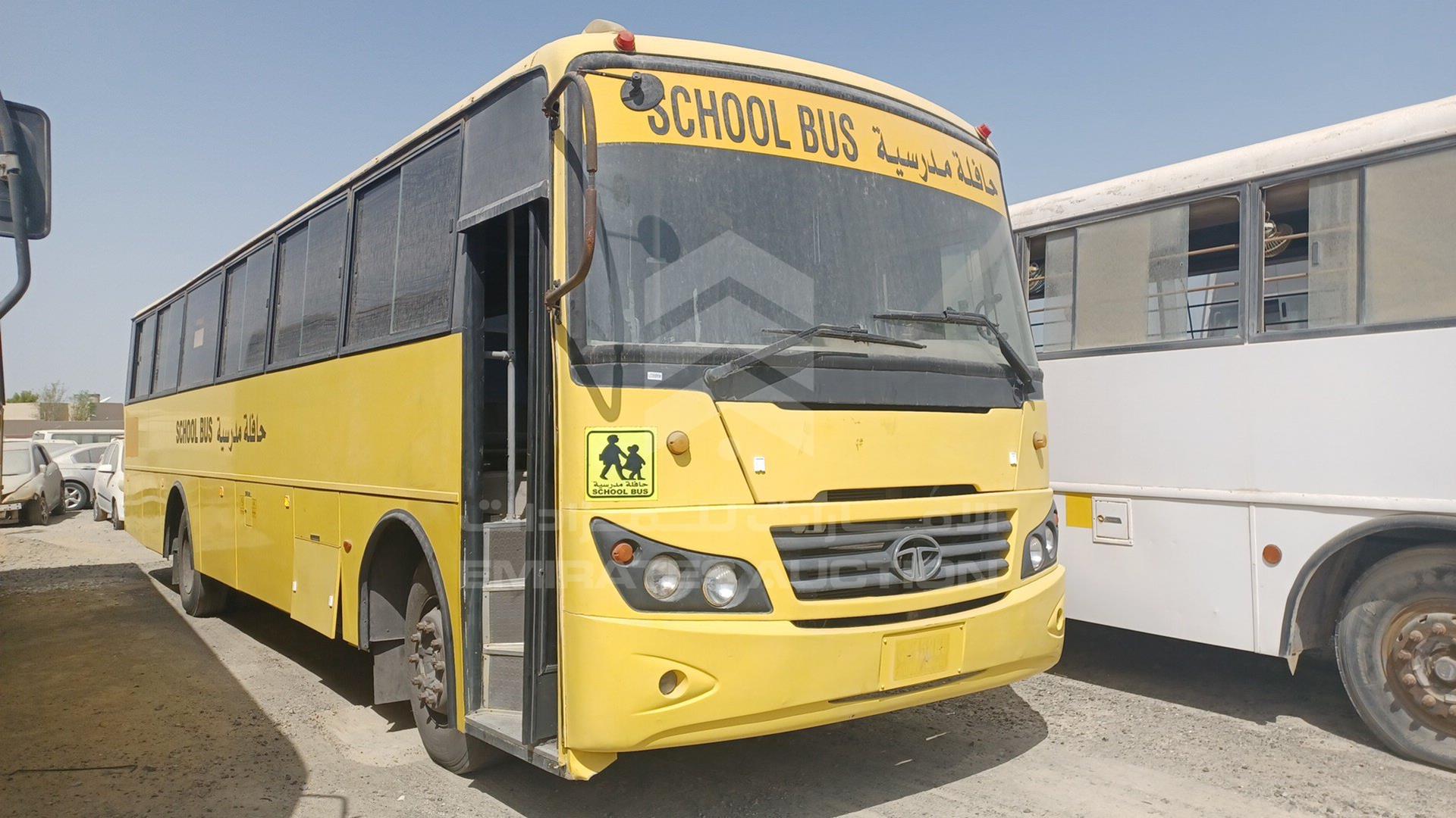 2014 TATA LPO1618 VIN: MAT449253E0L01103