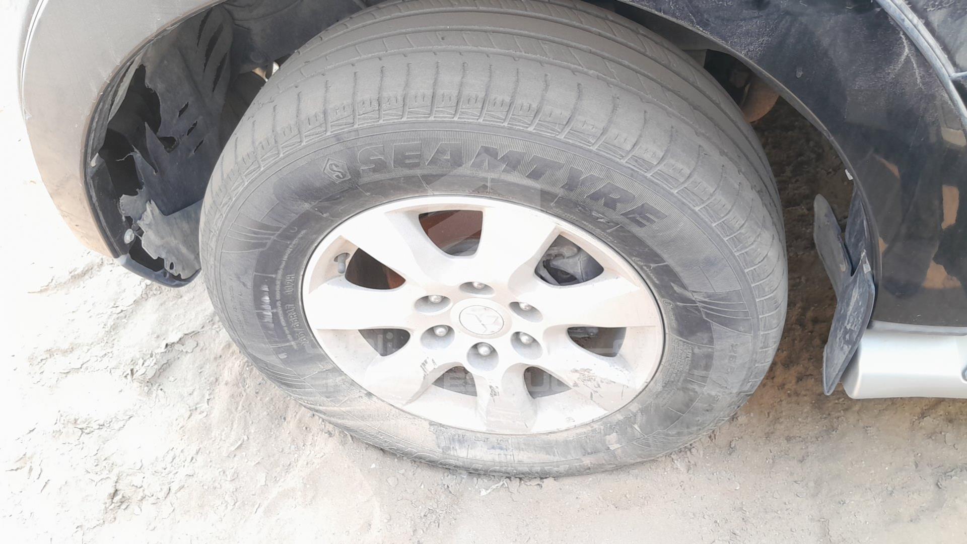 2009 MITSUBISHI PAJERO VIN: JMYLRV93W9J705993