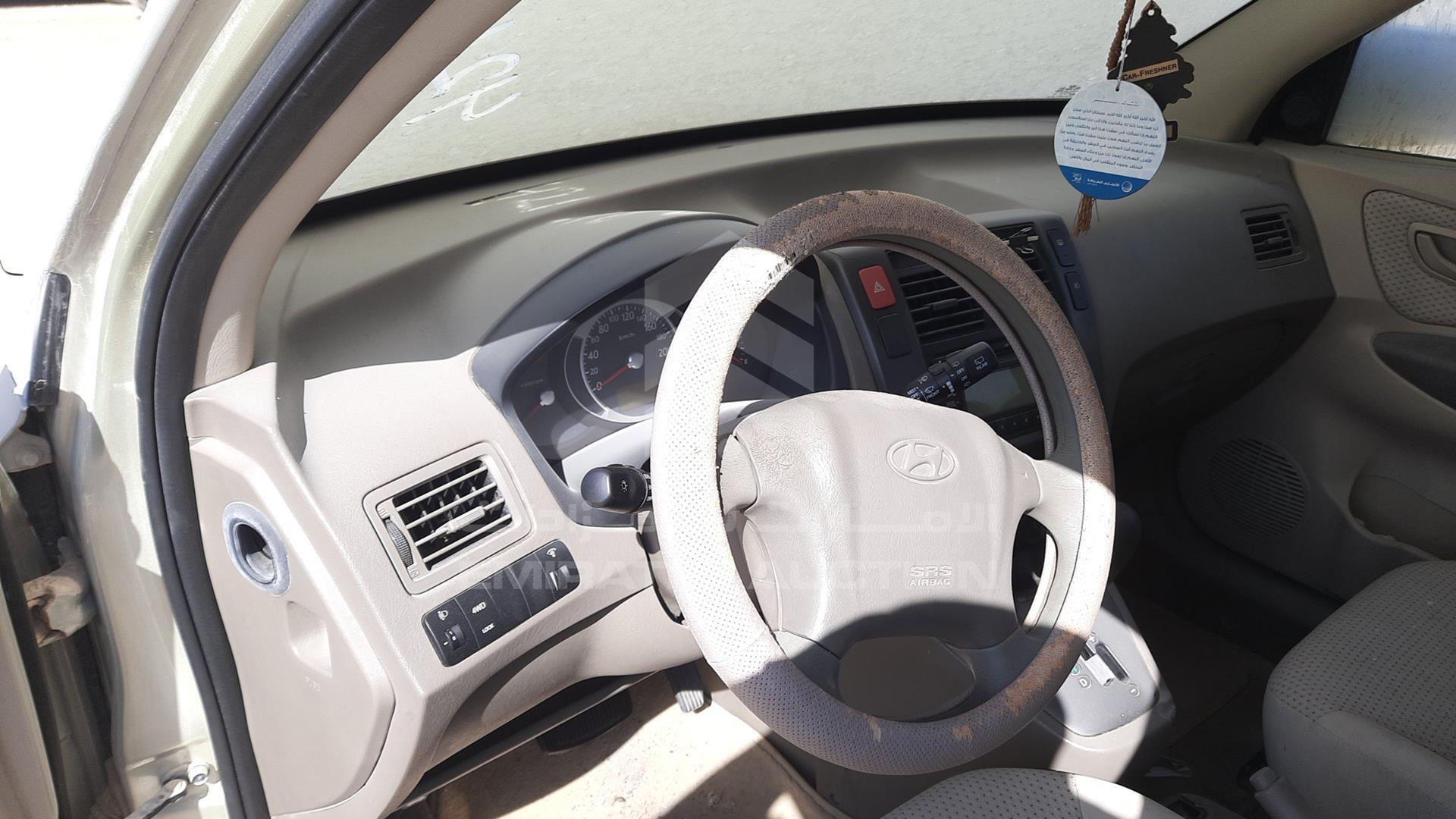 2009 HYUNDAI TUCSON VIN: KMHJM81B29U038399