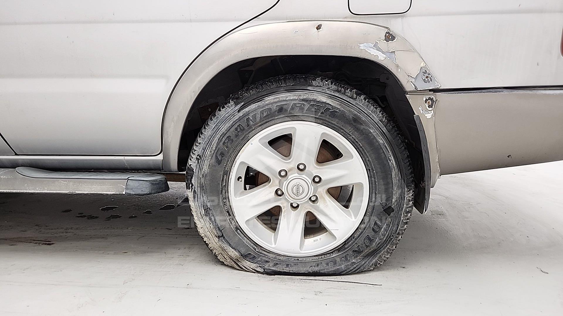 2004 NISSAN PATHFINDER VIN: JN8DR05Y34W700429