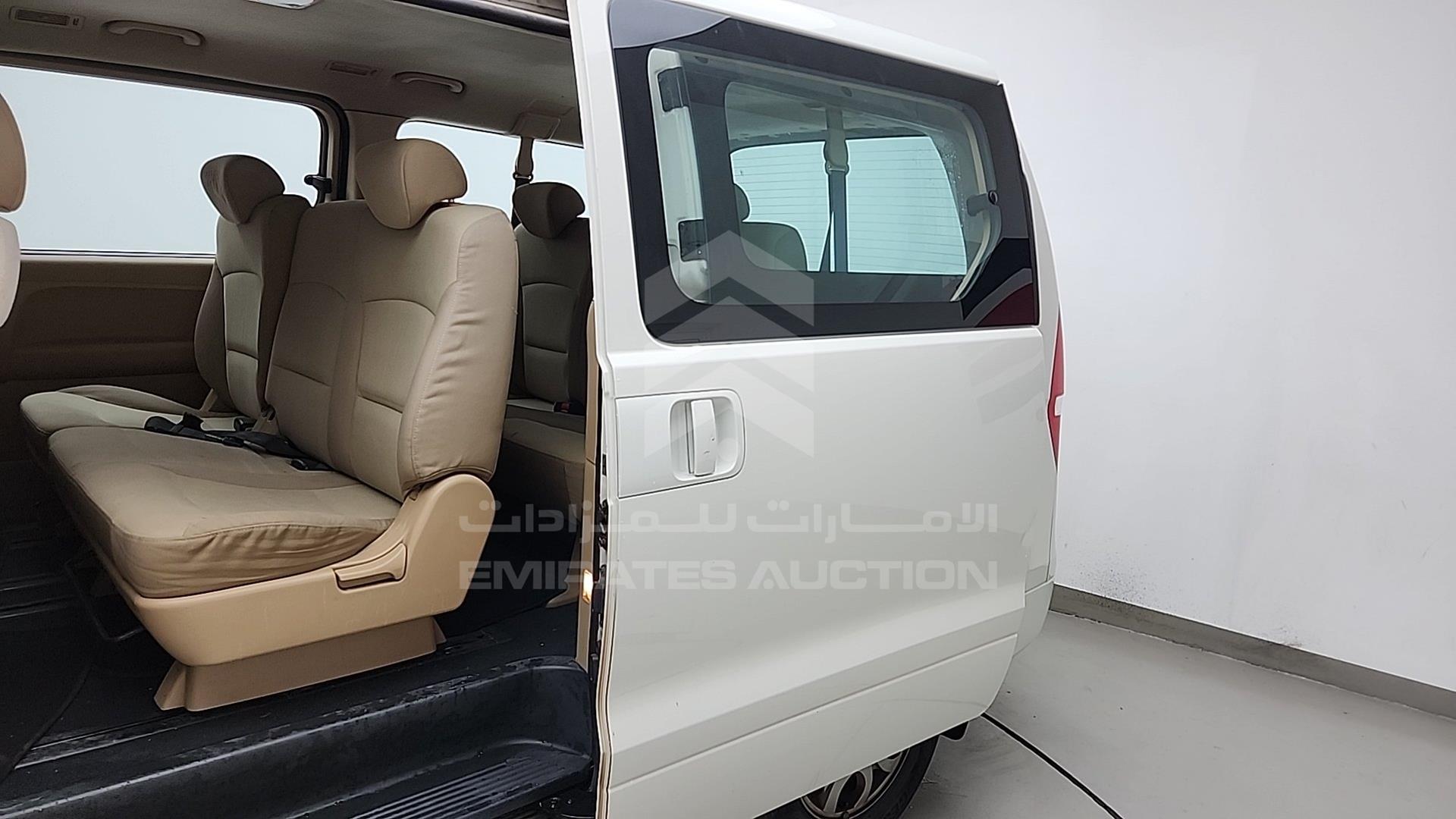 2009 HYUNDAI H1 VIN: KMHWH81R29U108765