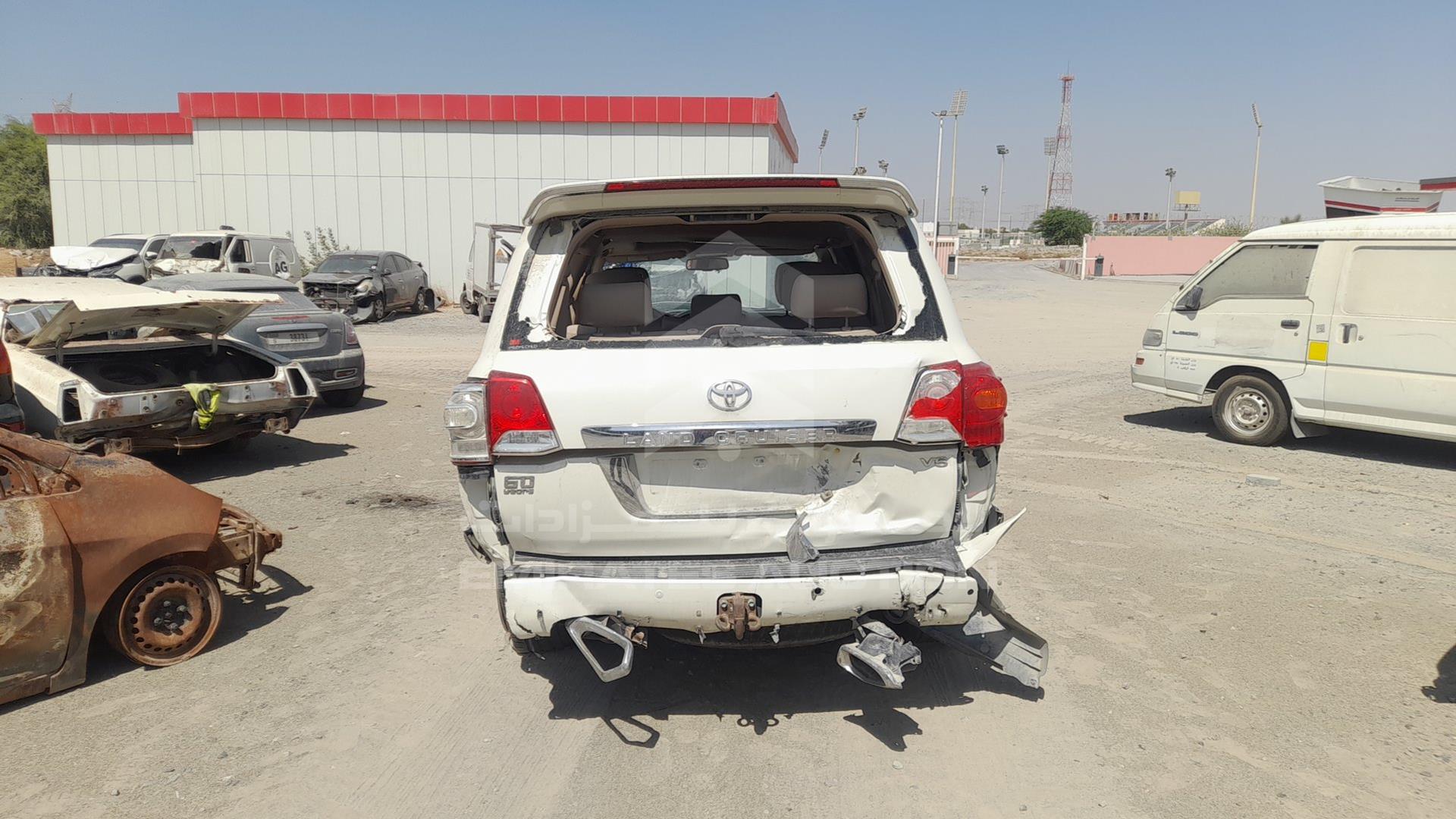 2015 TOYOTA LAND CRUISER VIN: JTMHU09J3F5102245