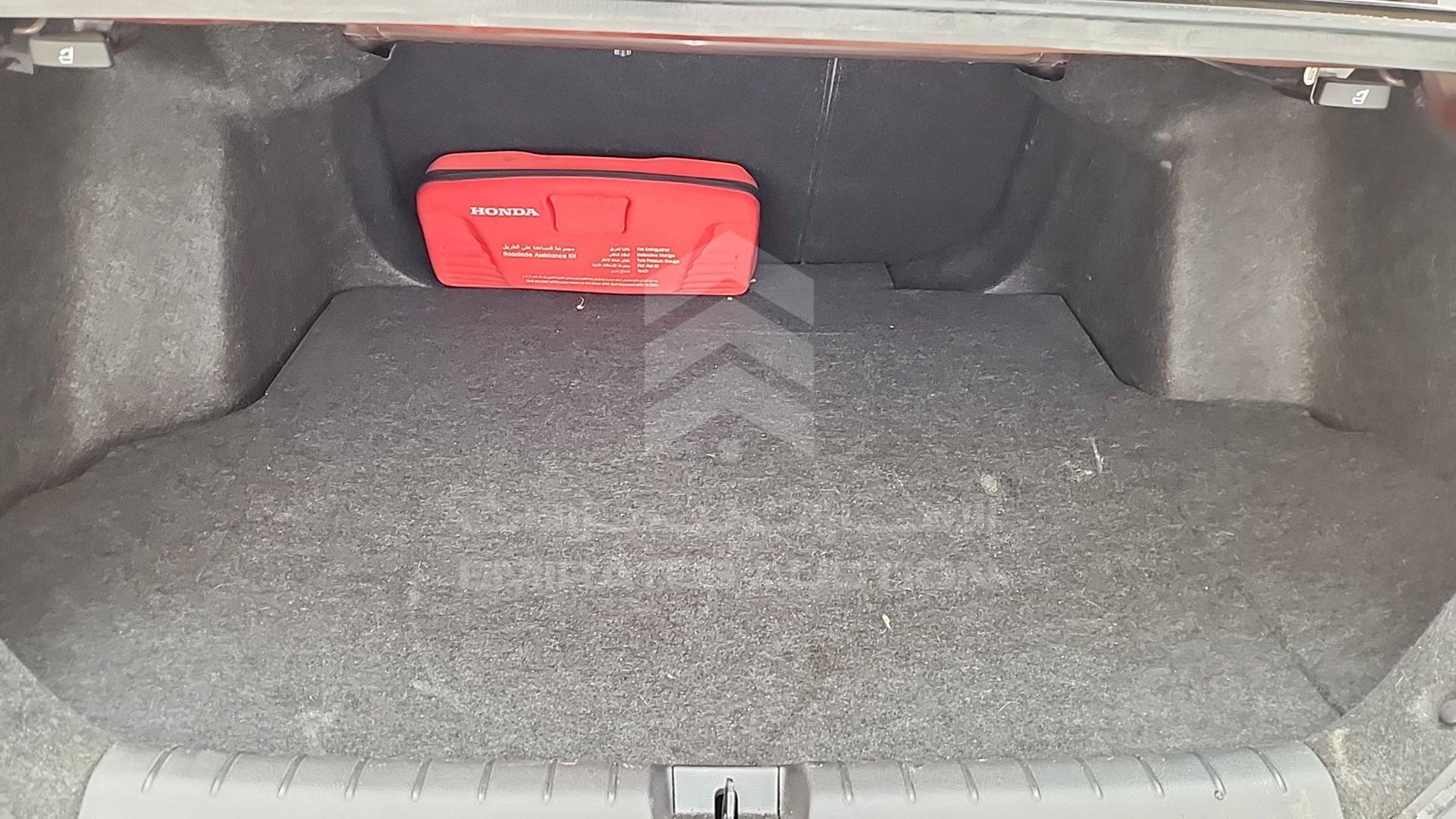 2018 HONDA CIVIC VIN: NLAFC5678JW004417