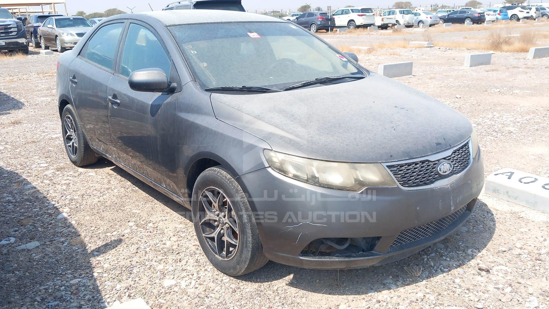 2013 KIA CERATO VIN: KNAFT411XD5788808