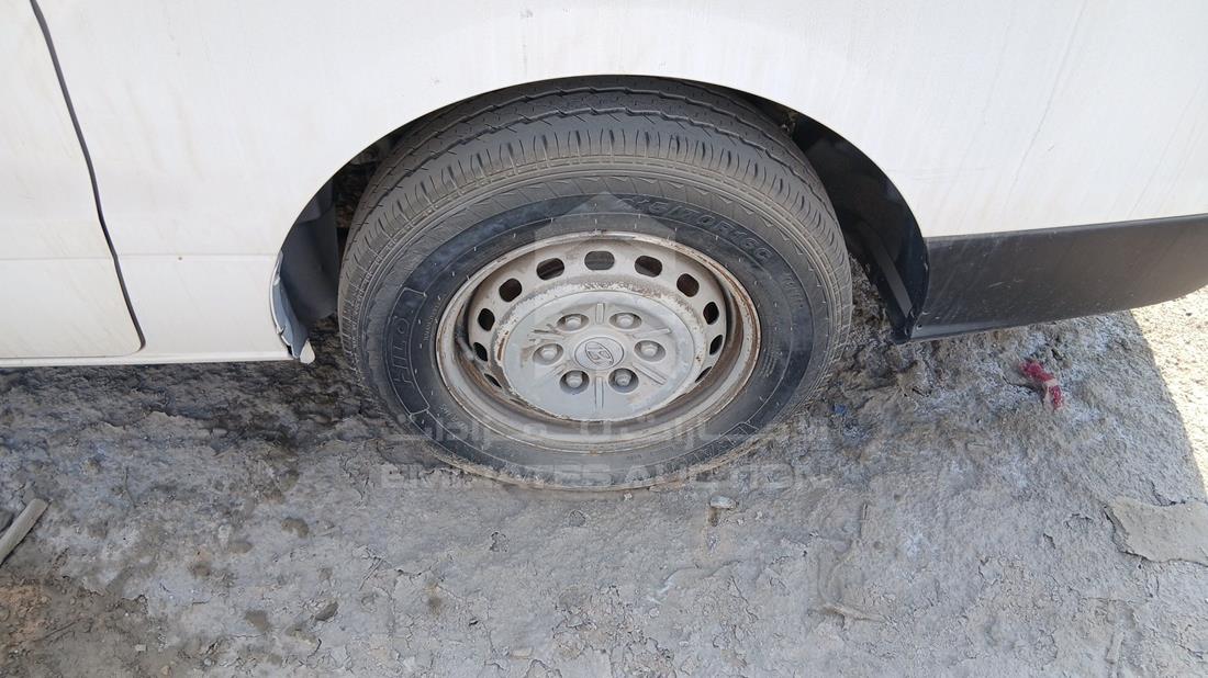2012 Hyundai H1 — Rear Left Tyre — Photo 28