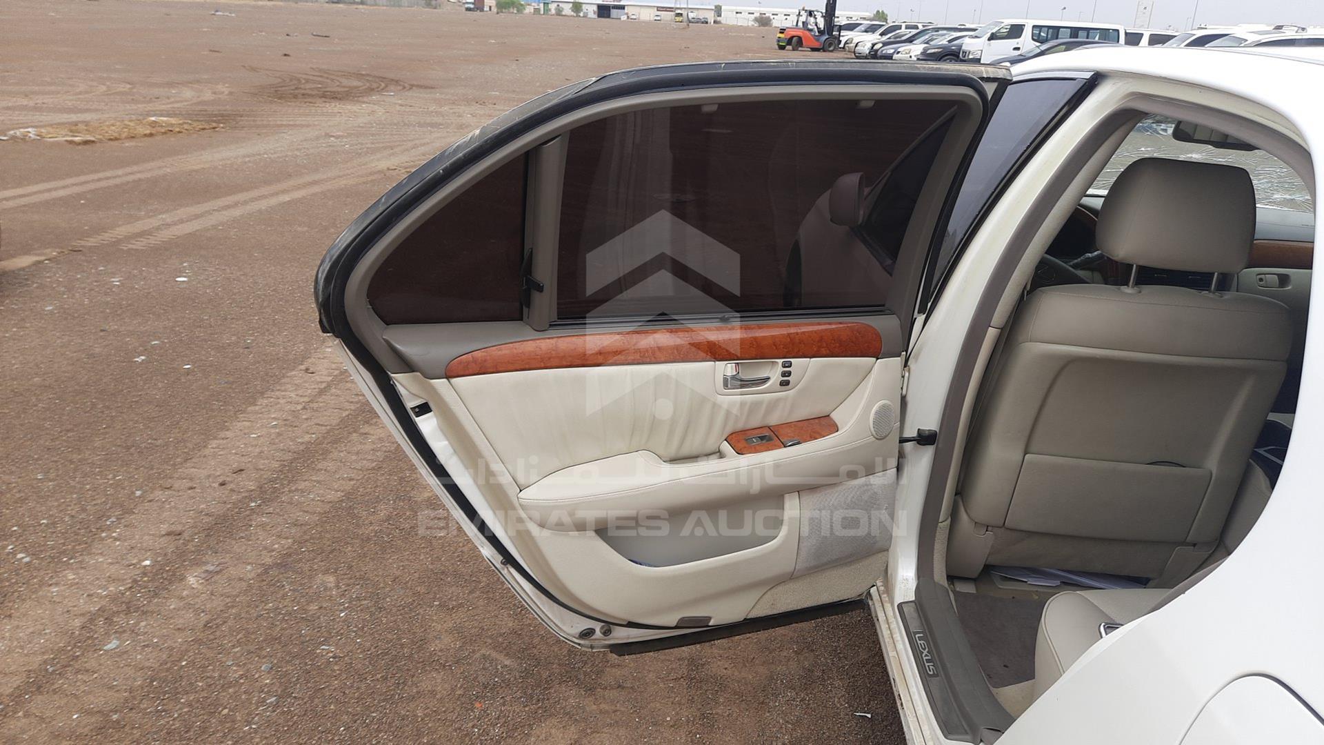 2004 LEXUS LS 430 VIN: JTHBN36F640166079