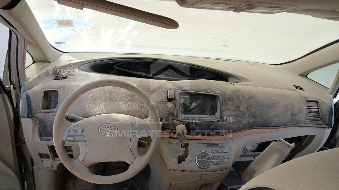 2008 Toyota Previa — Full Dashboard View — Photo 17