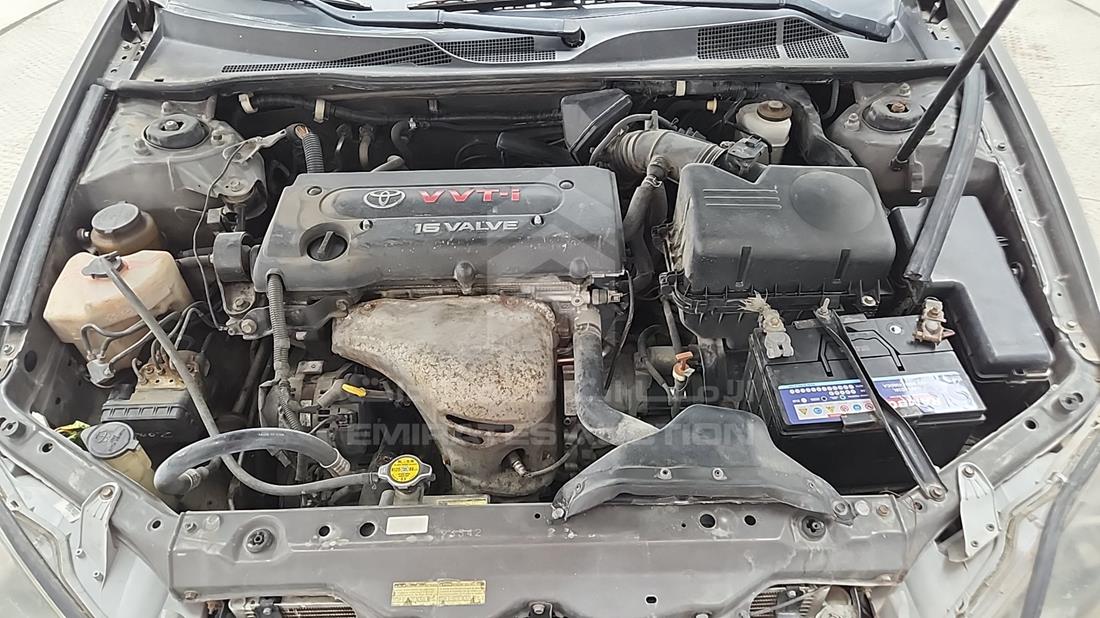 2004 Toyota Camry — Engine Bay — Photo 44