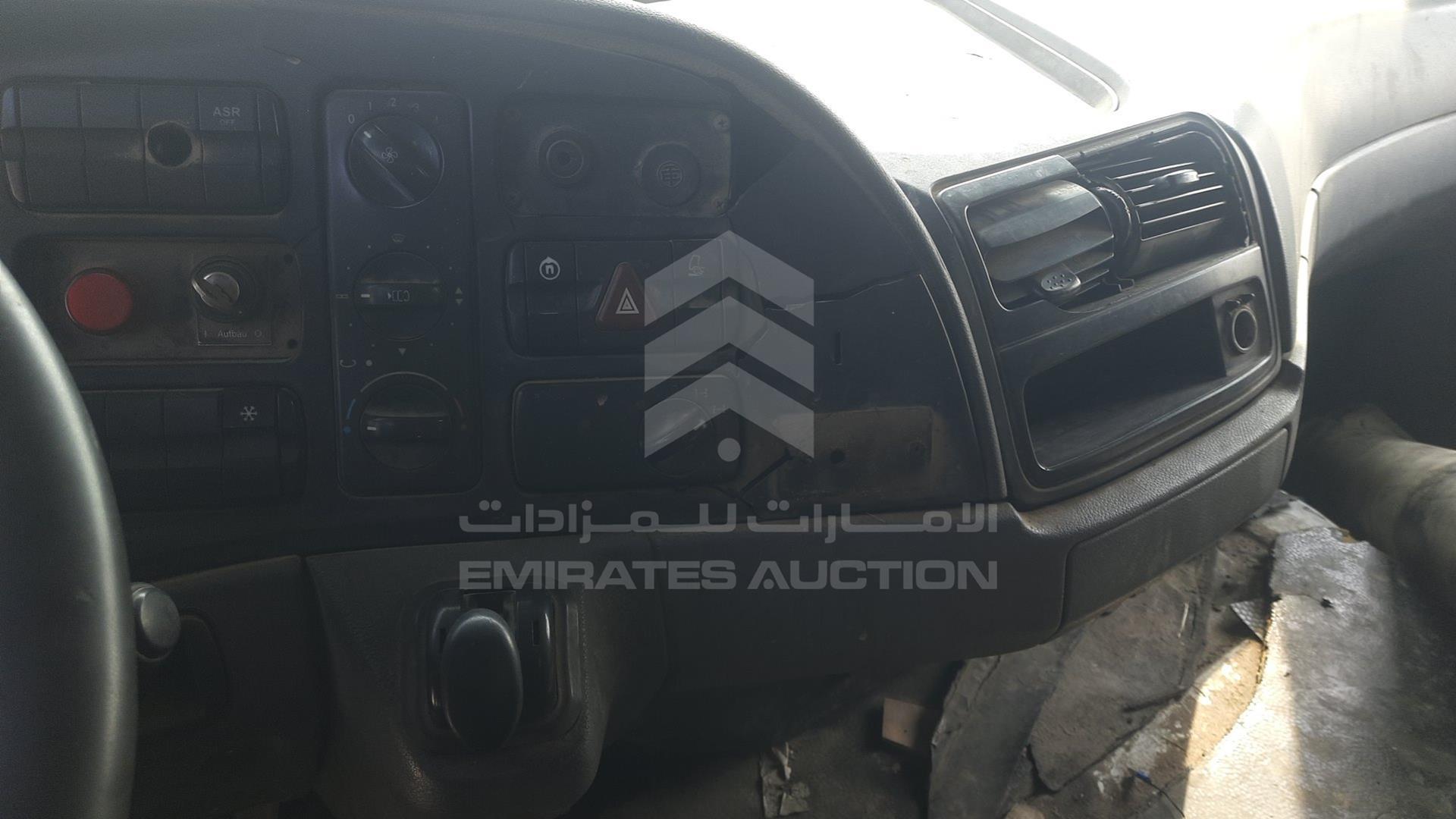 2007 MERCEDES ACTROS VIN: WDAKHCAAX7L179119
