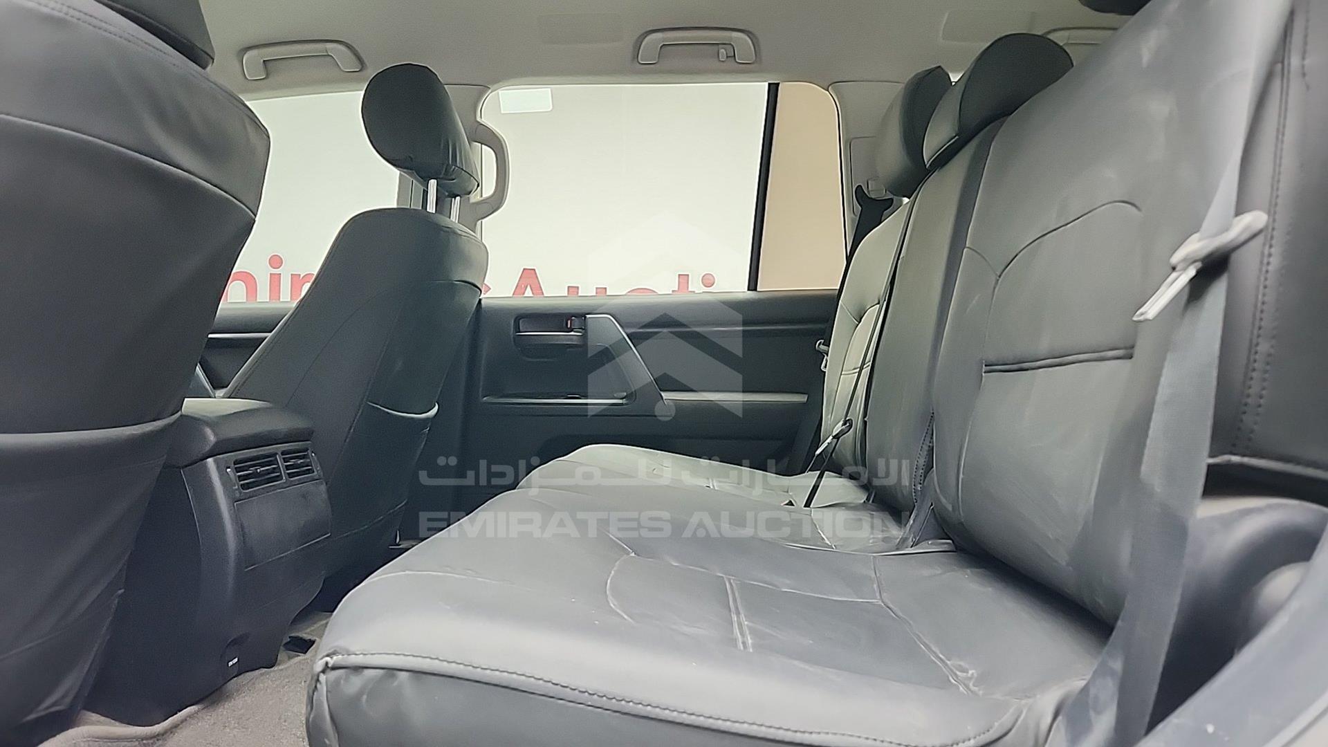 2014 TOYOTA LC 200 VIN: JTMHV09J404134910