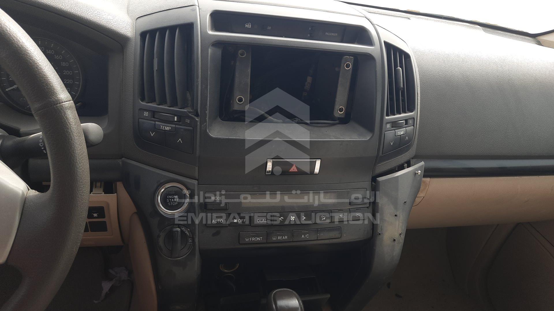 2013 TOYOTA LAND CRUISER VIN: JTMDU09J9D5064936