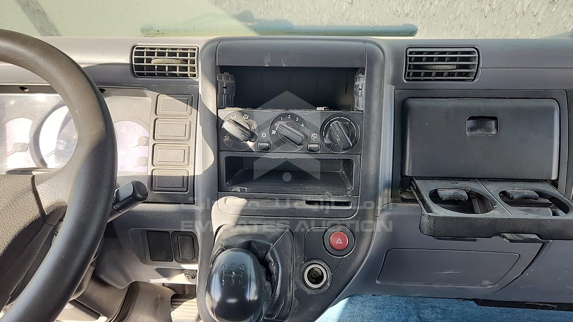 2015 MITSUBISHI CANTER VIN: JL7B6E1P2FK012134