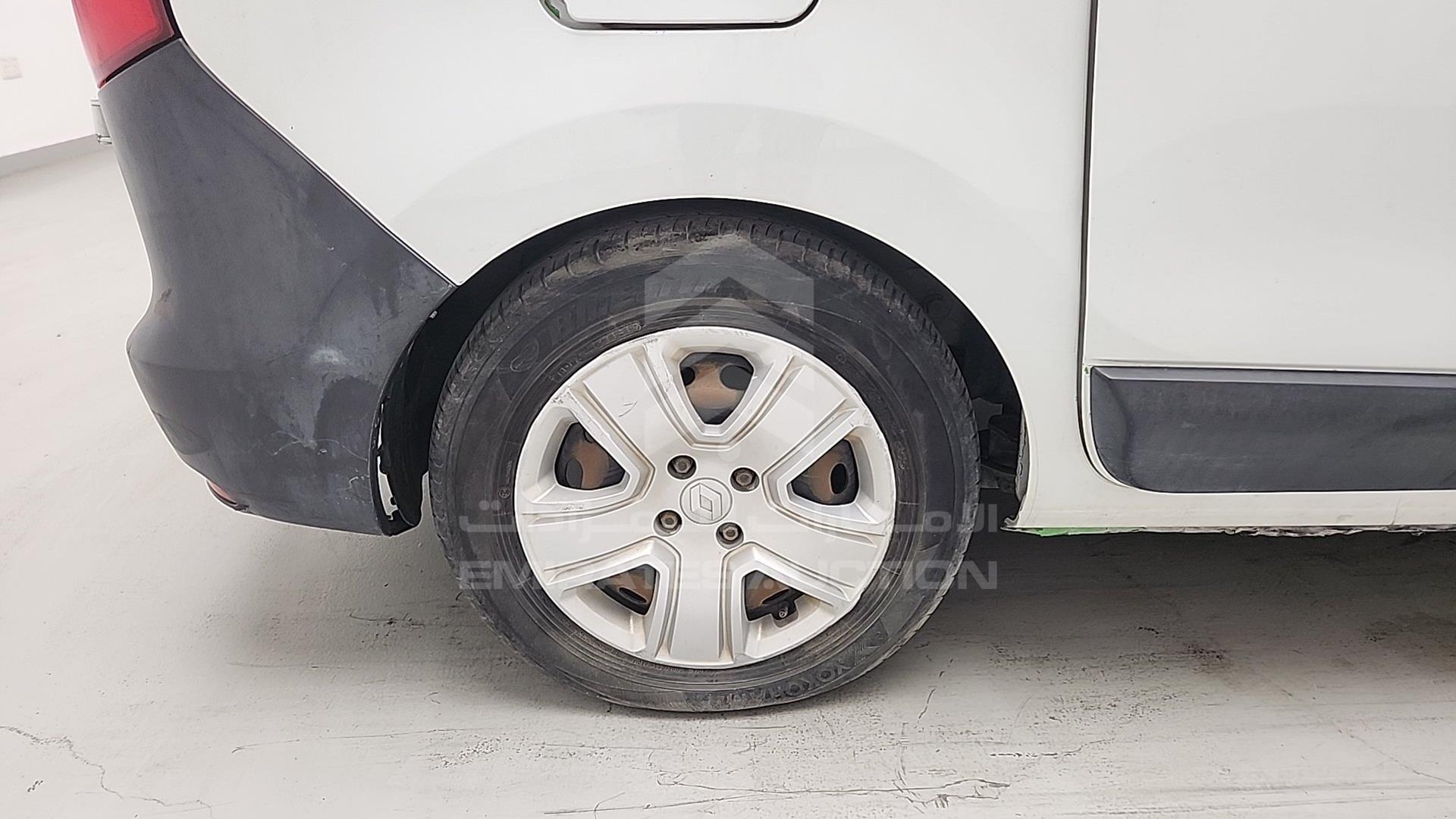 2018 RENAULT DOKKER VIN: VF18SRB42JG595166