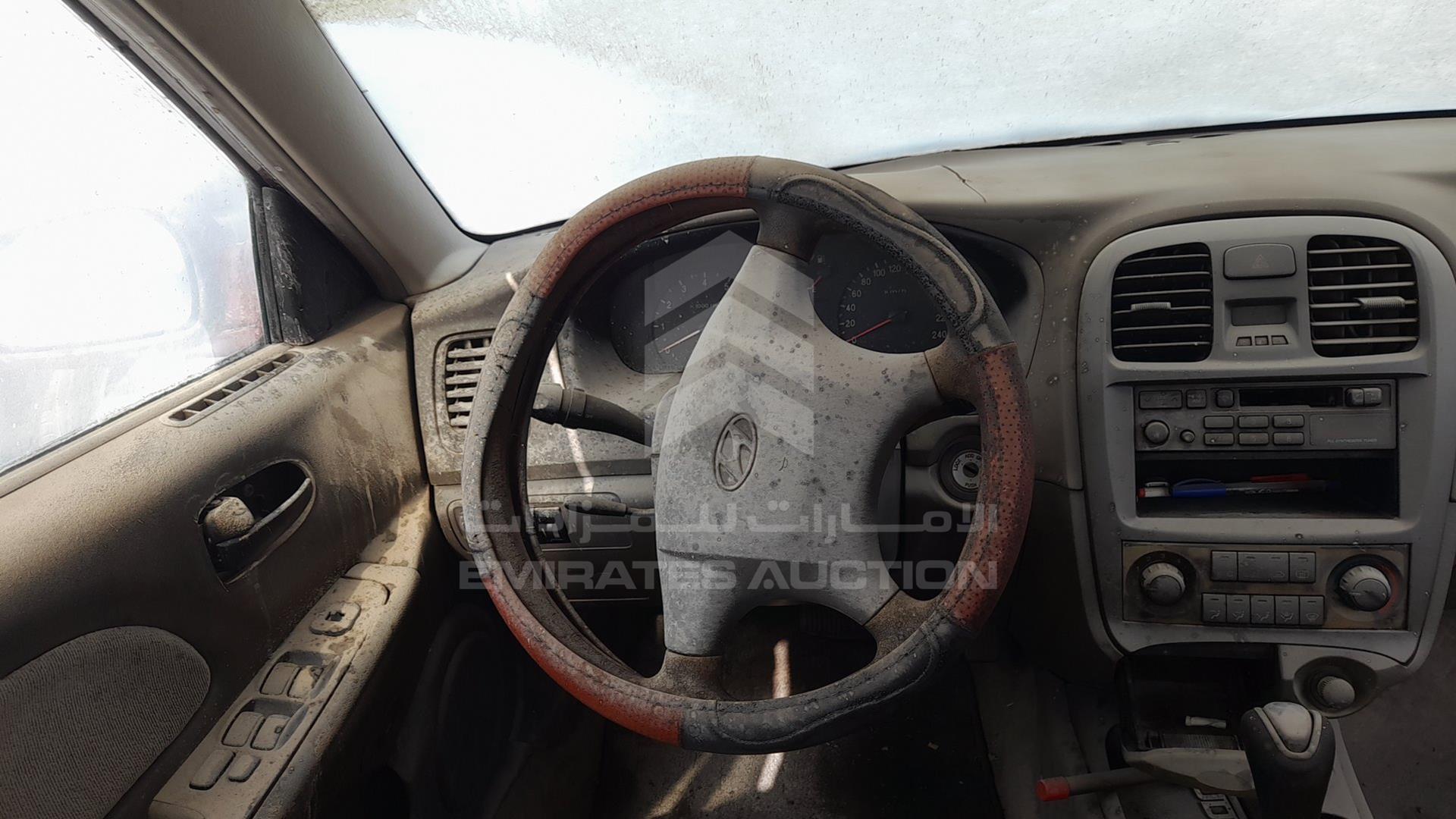 2003 HYUNDAI SONATA VIN: KMHEM41B23A842169