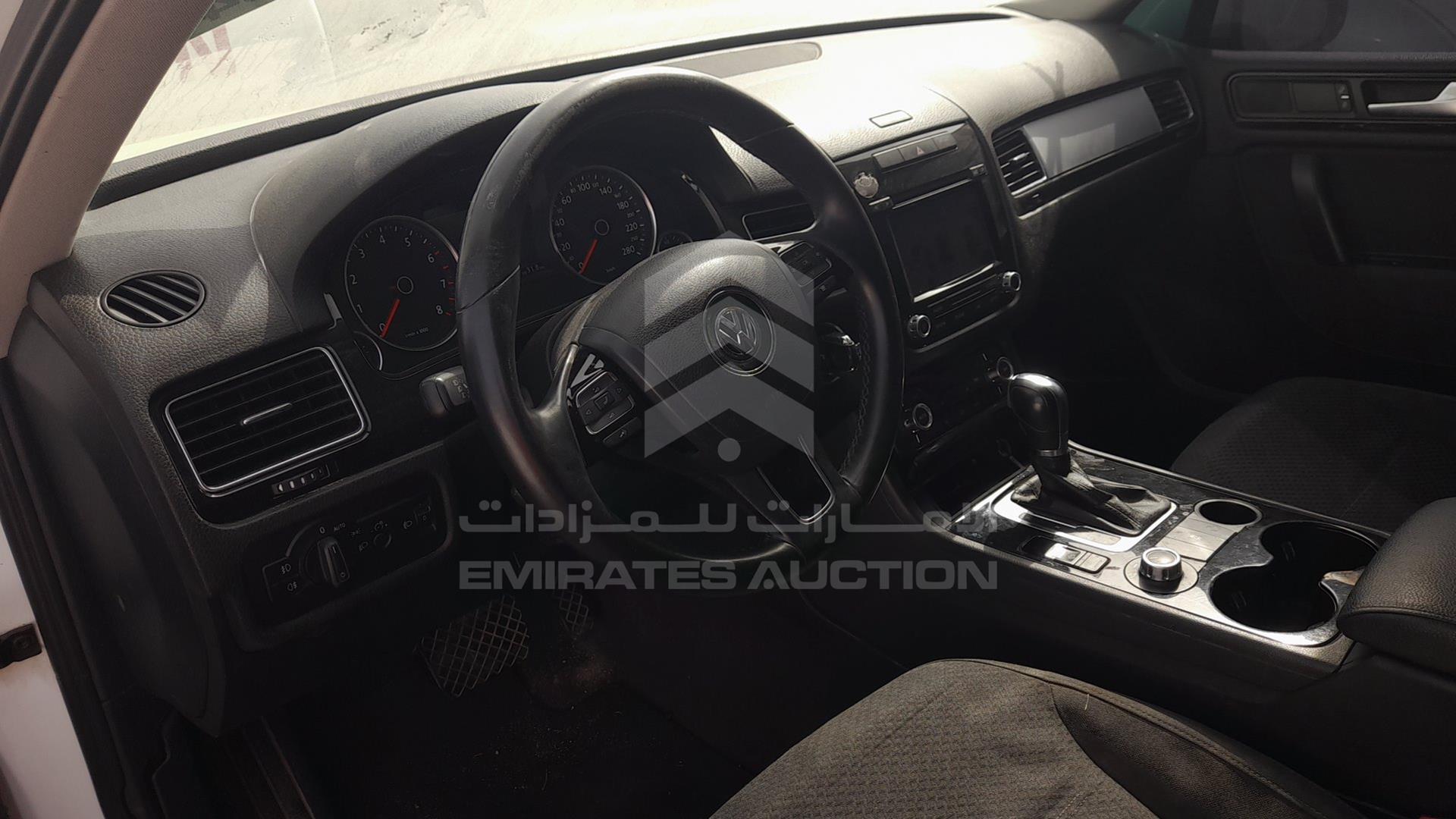 2013 VOLKSWAGEN TOUAREG VIN: WVGBC2BP5DD000334