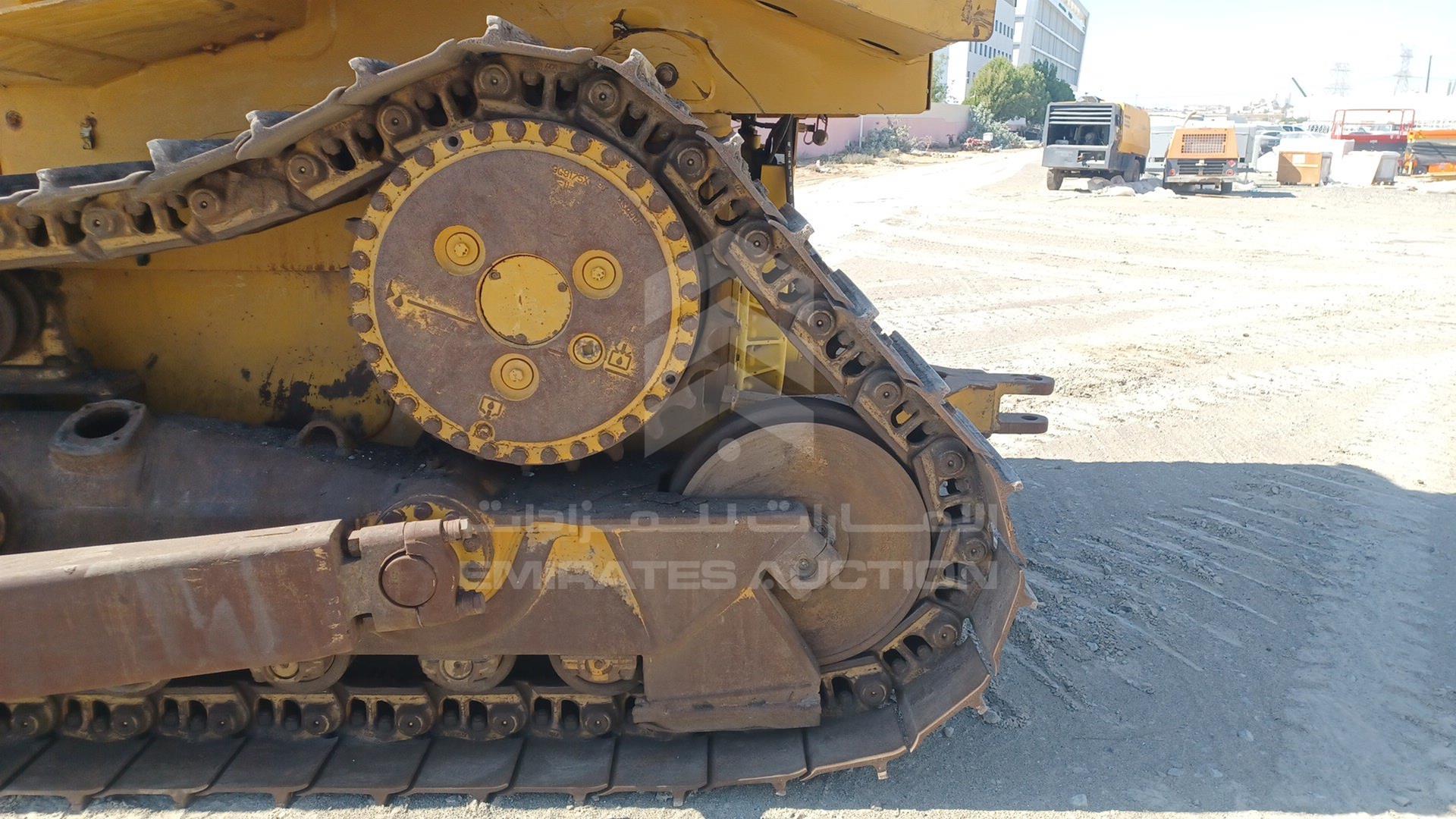 2015 CATERPILLAR D6R VIN: CAT00D6RTEMM00277