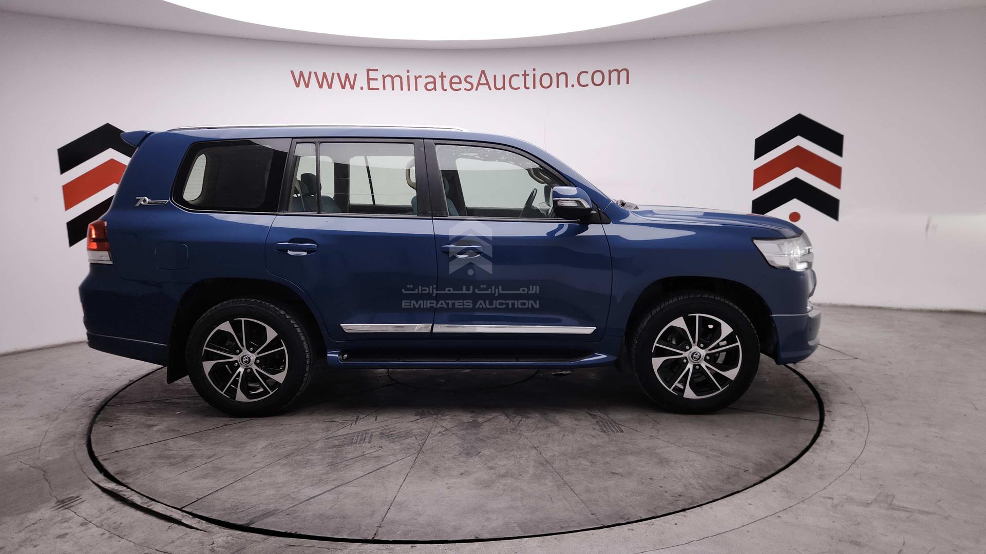 2013 TOYOTA LAND CRUISER VIN: JTMDU09J5D4063059