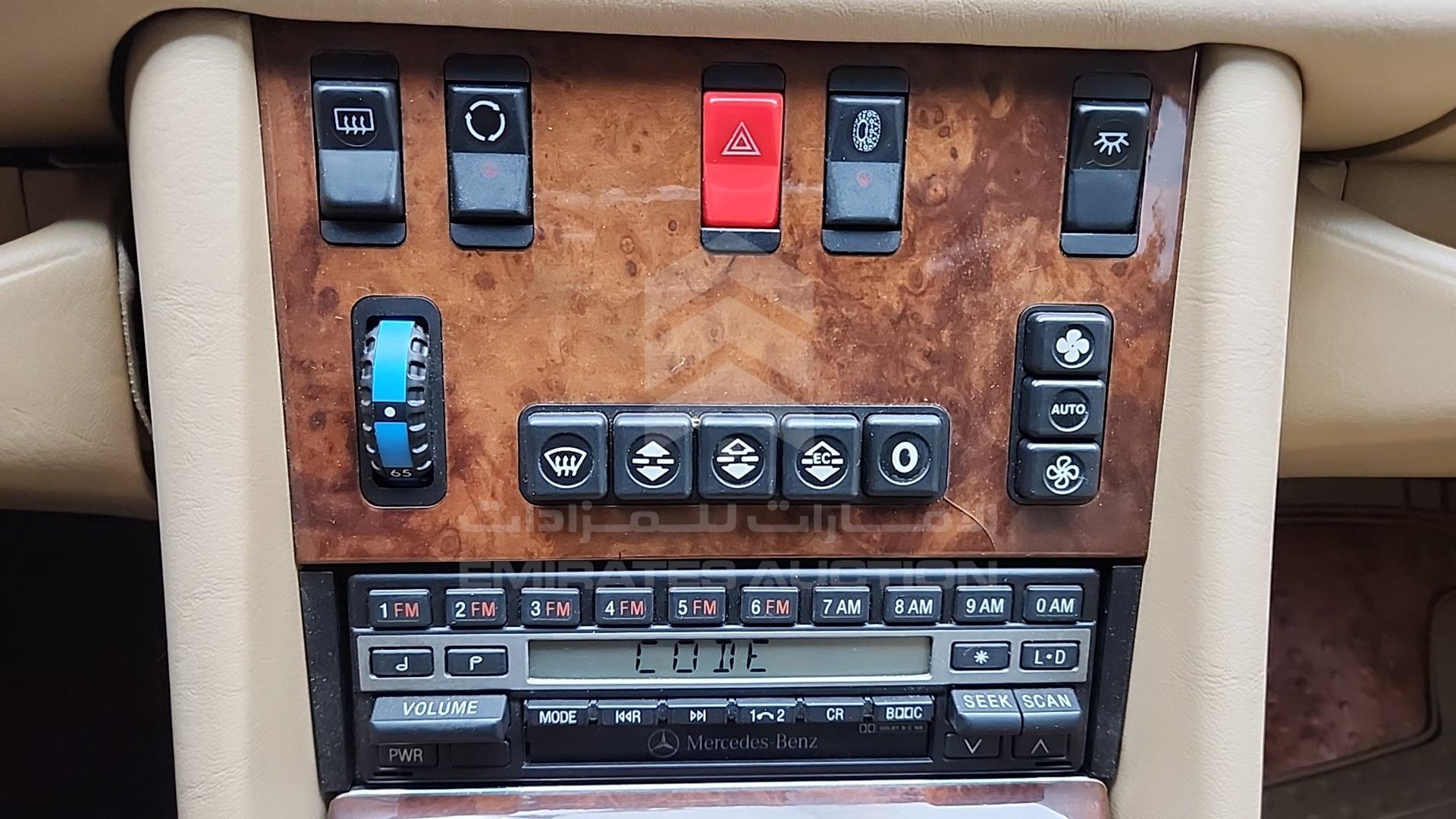 1991 MERCEDES SEL 560 VIN: WDBCA39E4MA600786