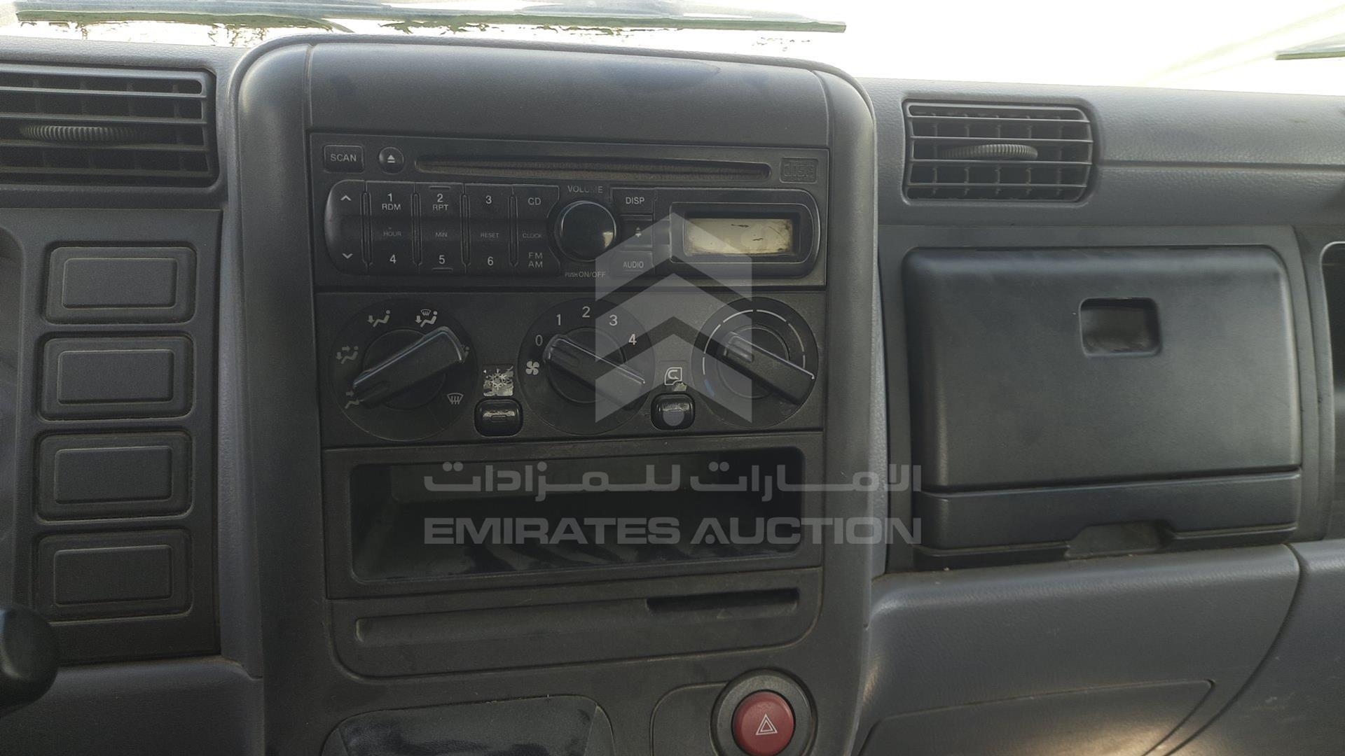 2015 MITSUBISHI CANTER VIN: JL7B6C2P2FK005980