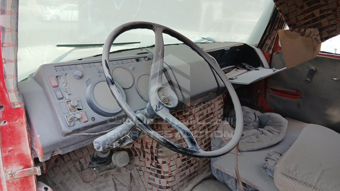 1995 Mercedes 2624 — Steering & Mounted Controls — Photo 13