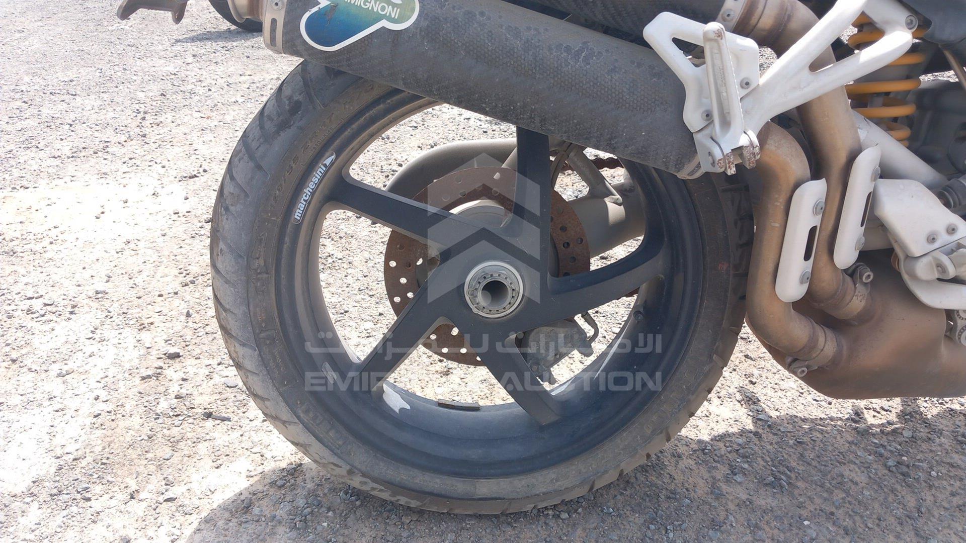 2005 DUCATI MONSTER VIN: ZDMM414AA5B075176