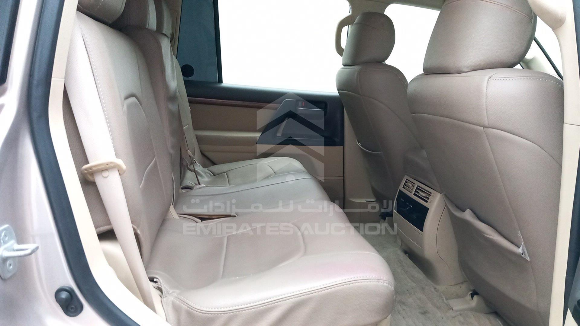 2016 TOYOTA LAND CRUISER VIN: JTMHU01JXG4126352