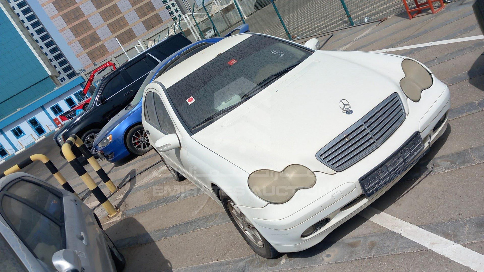 2002 MERCEDES C200 VIN: WDB2030451F269423