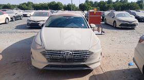 2021 Hyundai Sonata Hybrid — Full Front View — Photo 1 — Thumbnail