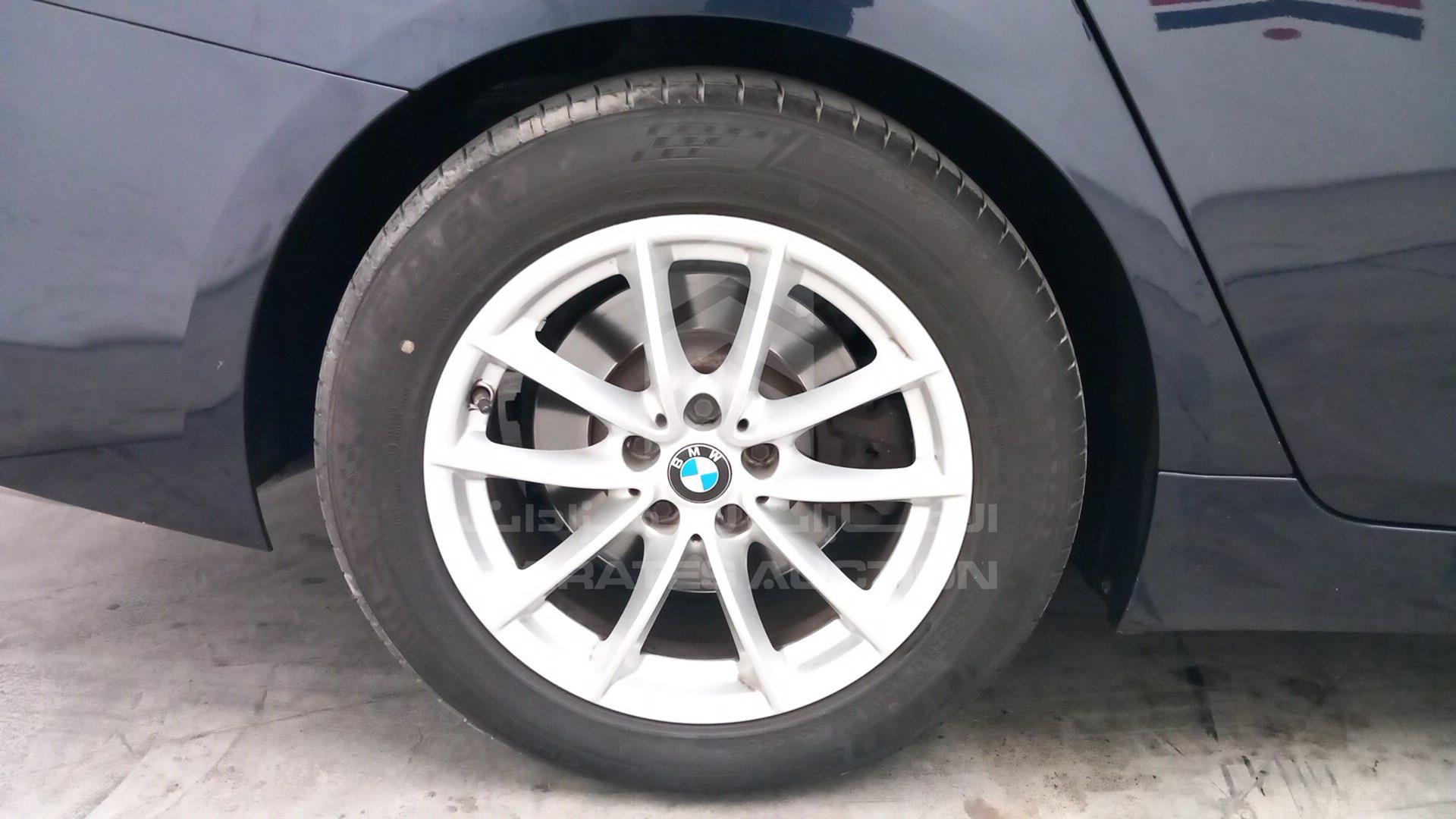 2020 BMW 520 VIN: WBAJL1A01LBM40329