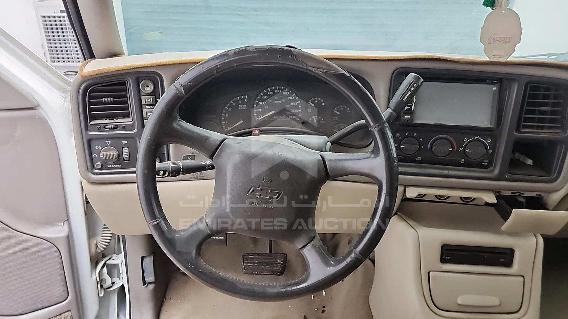 2002 CHEVROLET TAHOE VIN: 1GNEK13T22J122357