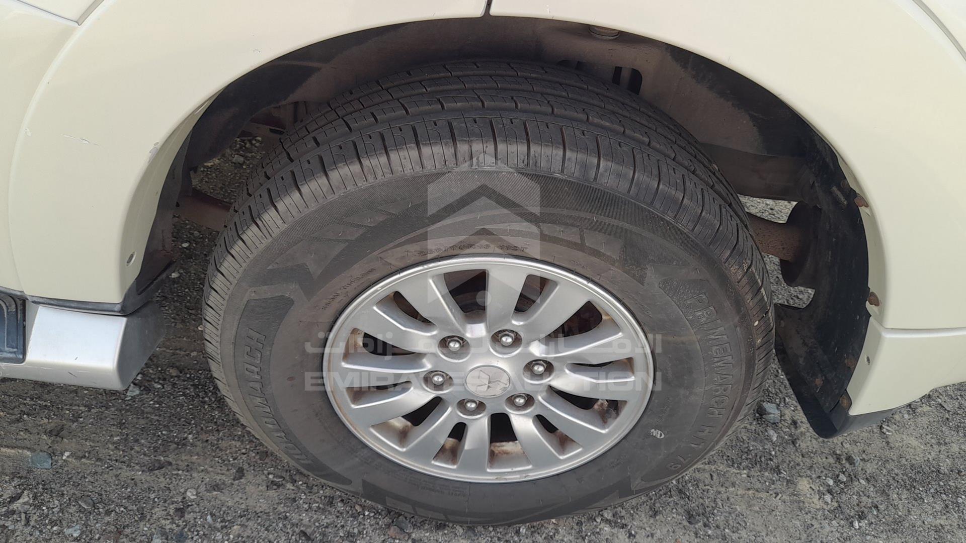 2012 MITSUBISHI PAJERO VIN: JMYLRV95WCJ704546