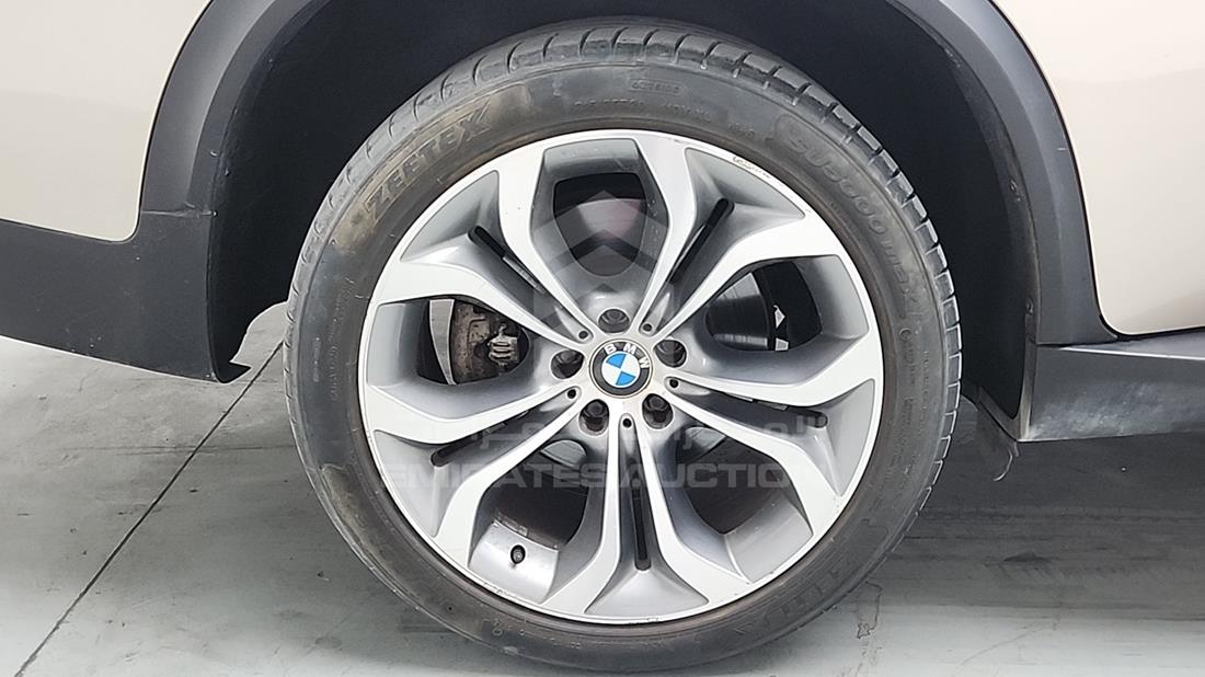 2013 BMW X5 — Rear Right Tyre — Photo 32