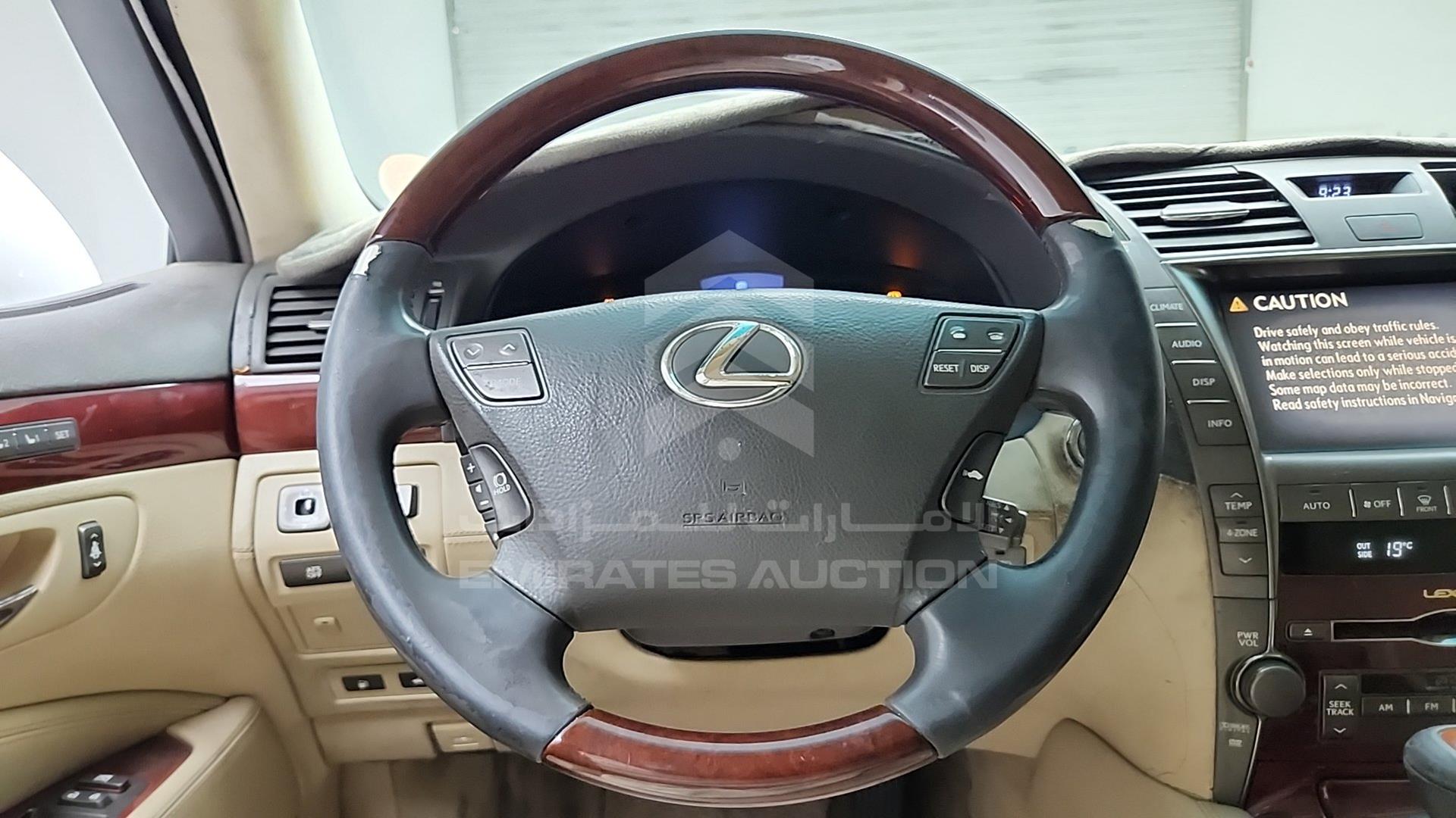 2009 LEXUS LS 460 VIN: JTHBM46F595085349
