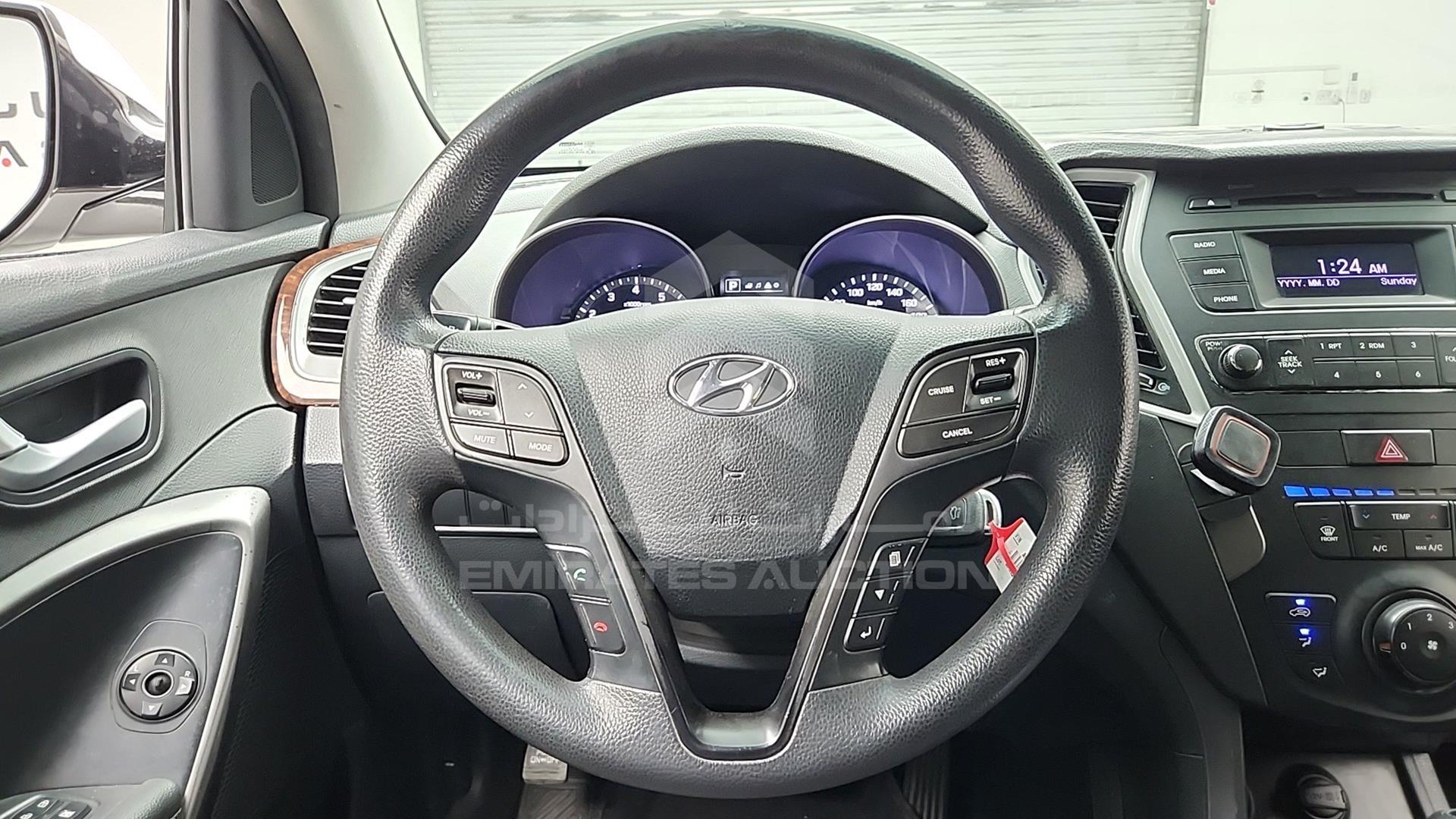 2017 HYUNDAI SANTA FE VIN: KMHST81CXHU647299