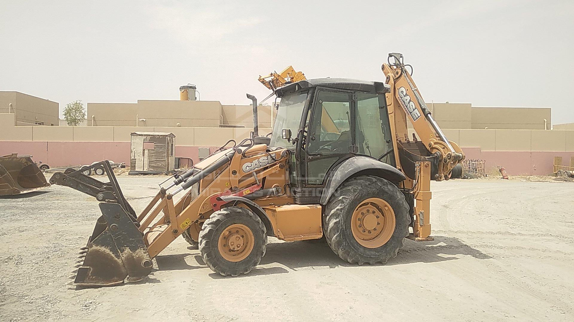 2013 CASE 580 T VIN: FNH0580TNCHH04147