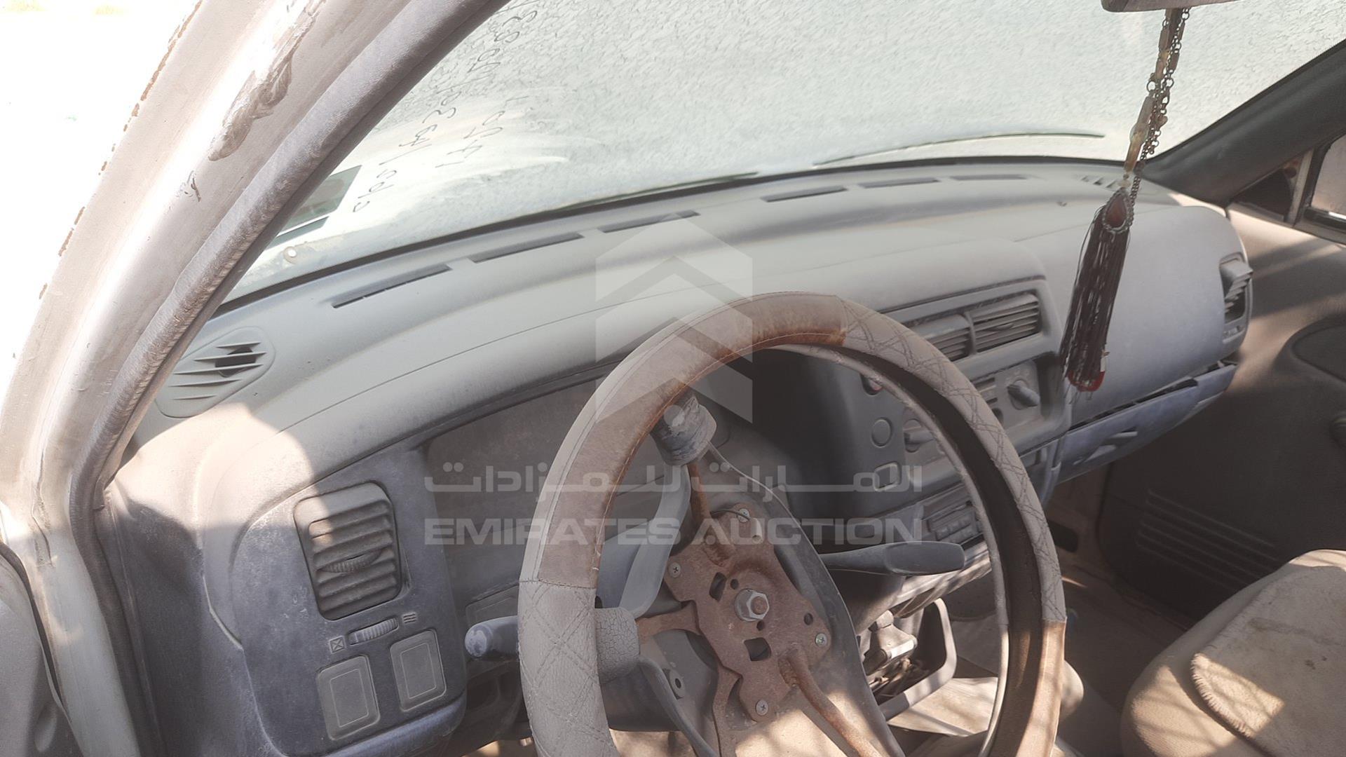 1998 MITSUBISHI L 300 VIN: MMB0NK620WD052923