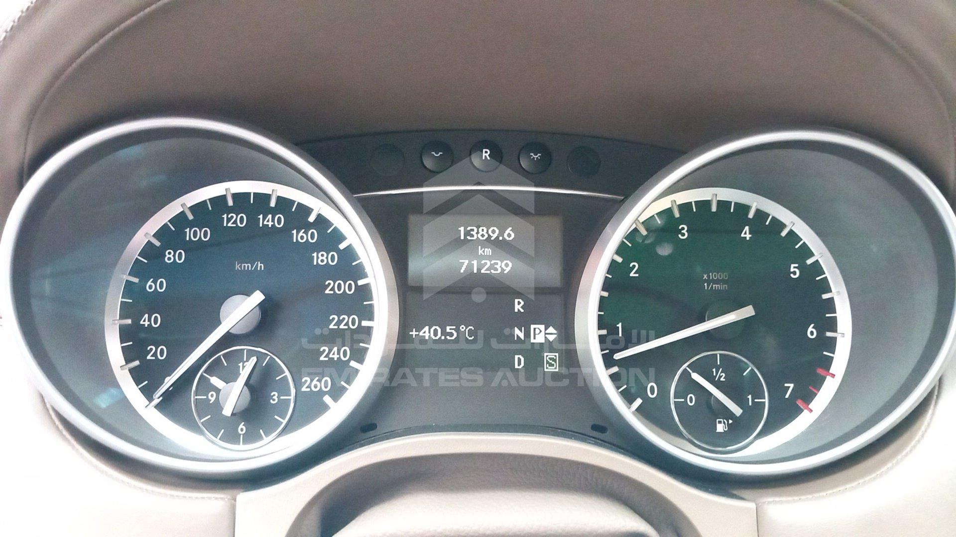 2011 MERCEDES GL 500 VIN: WDCBF8GE2BA653329