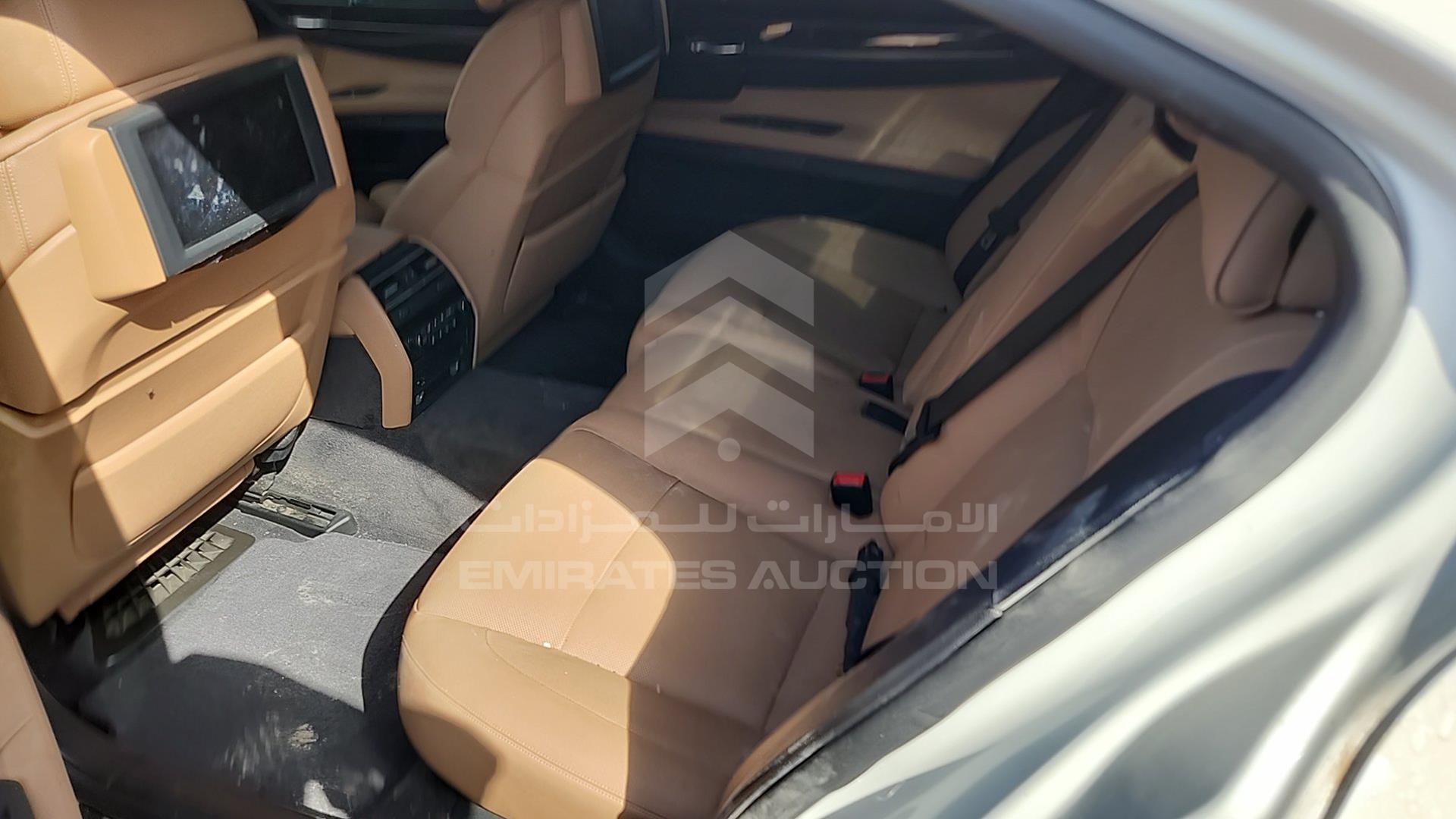 2011 BMW 740 VIN: WBAKB810XBC344966