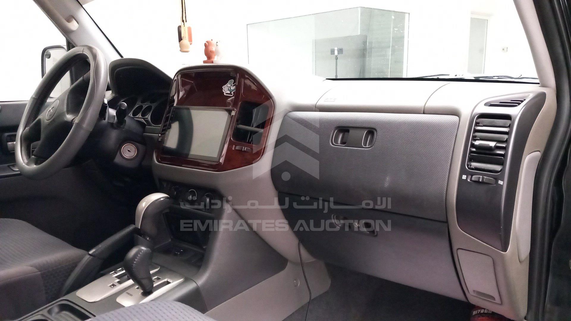 2007 MITSUBISHI PAJERO VIN: JMYMRV63W7J706149