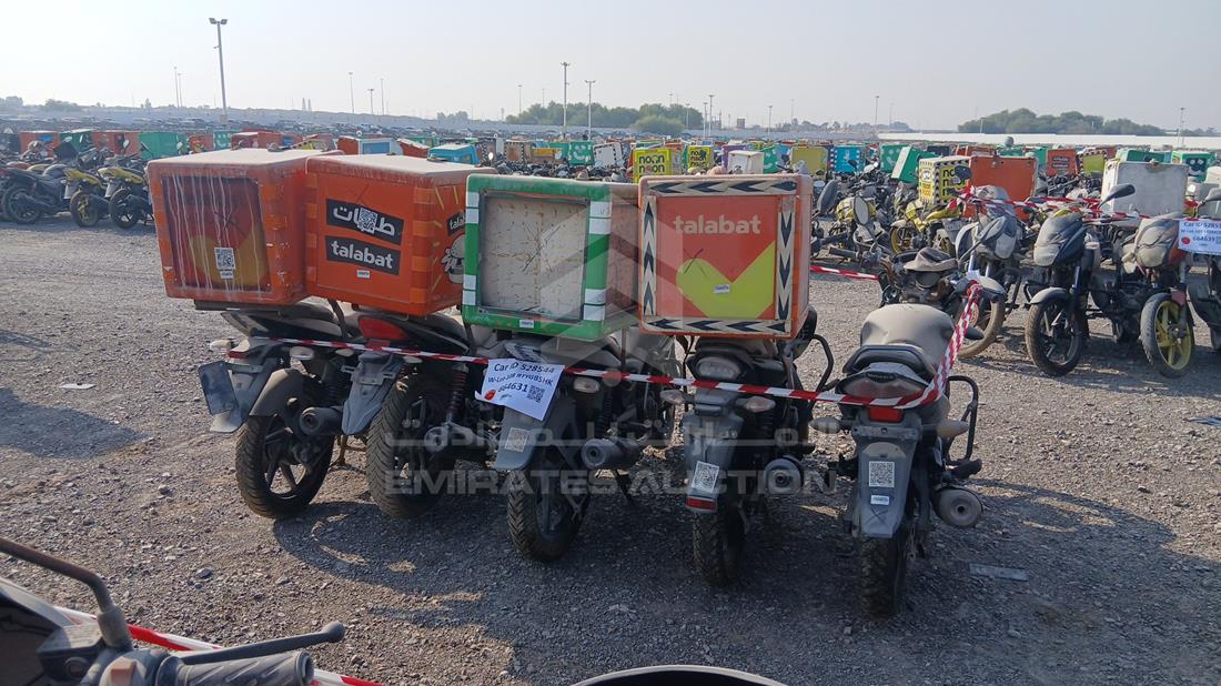 5 Motorbikes — Rear View — Photo 9