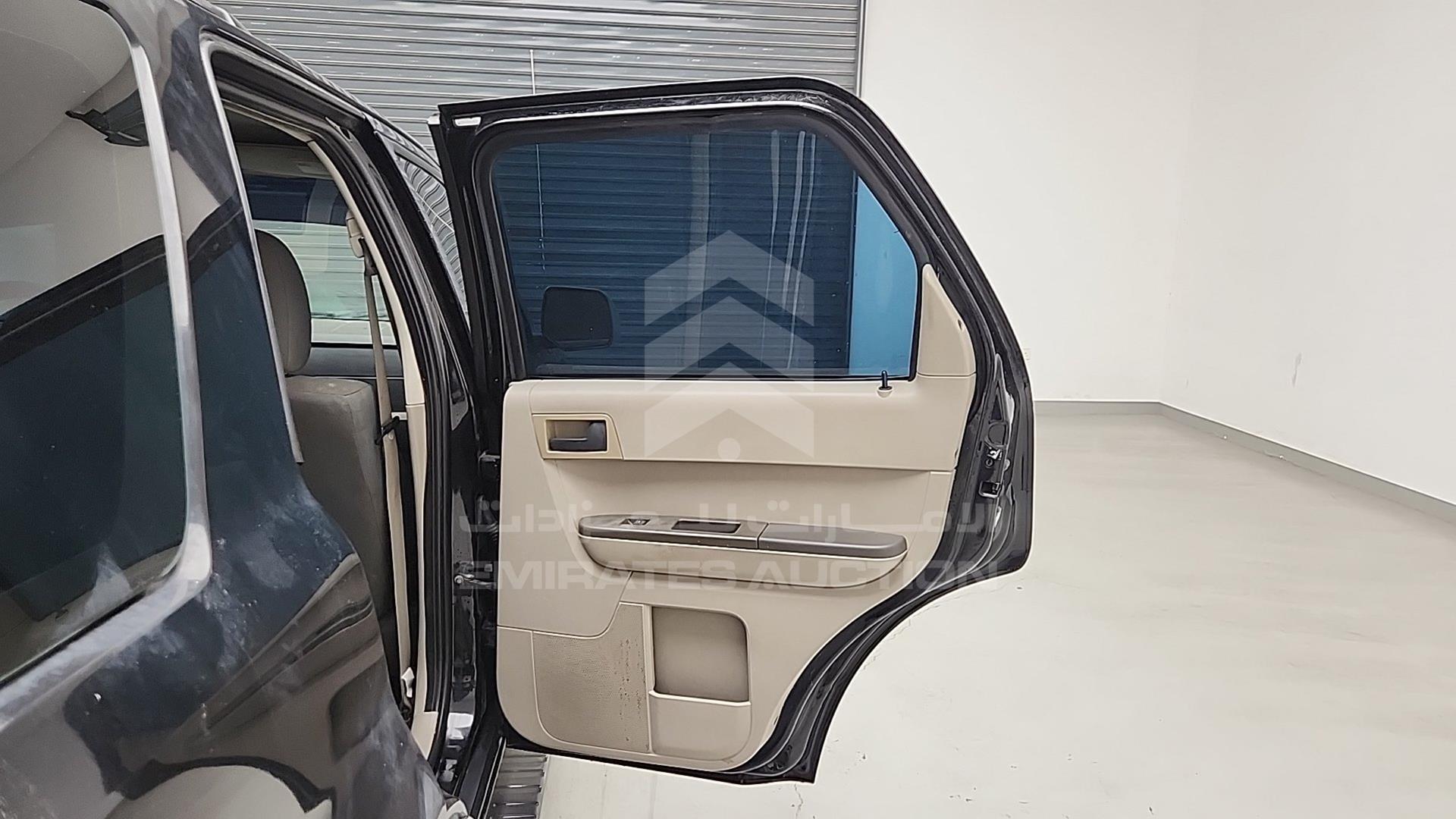 2009 FORD ESCAPE VIN: 1FMCU92G29KA22899