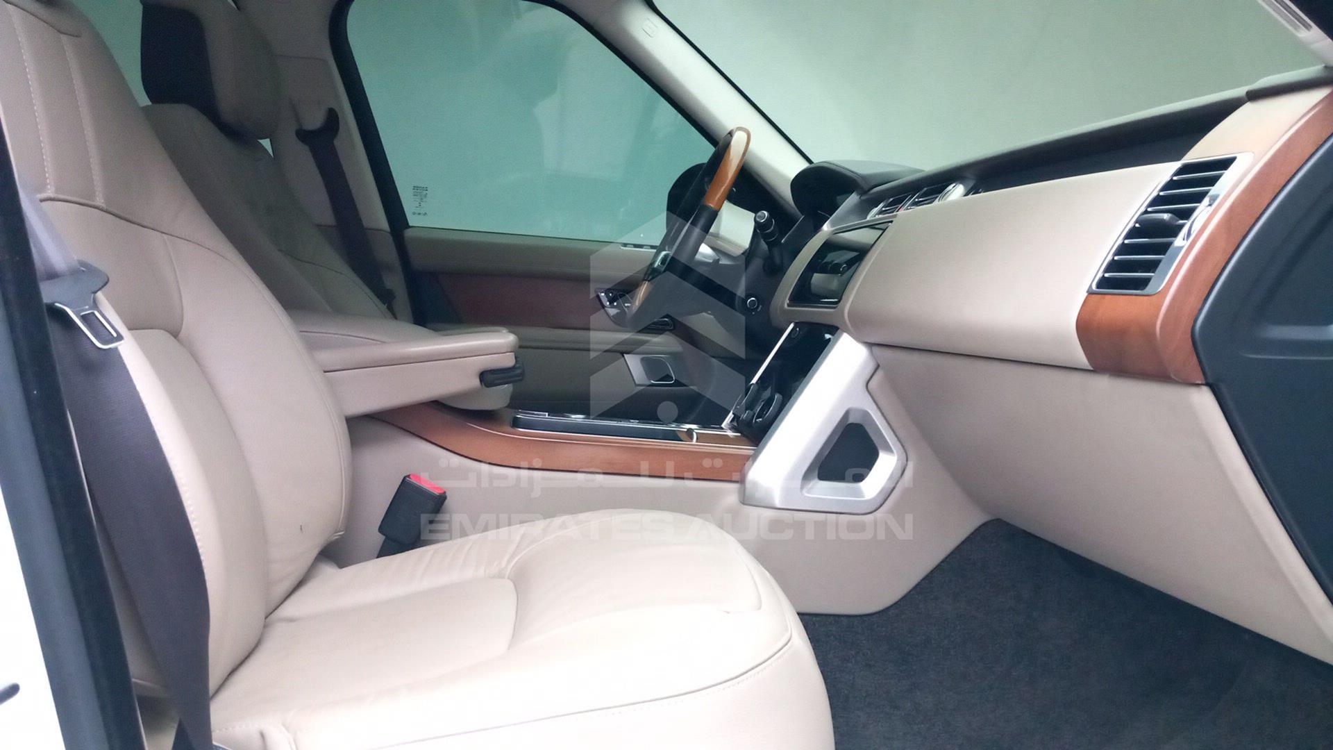 2018 RANGE ROVER HSE VIN: SALGA2BV9JA389502