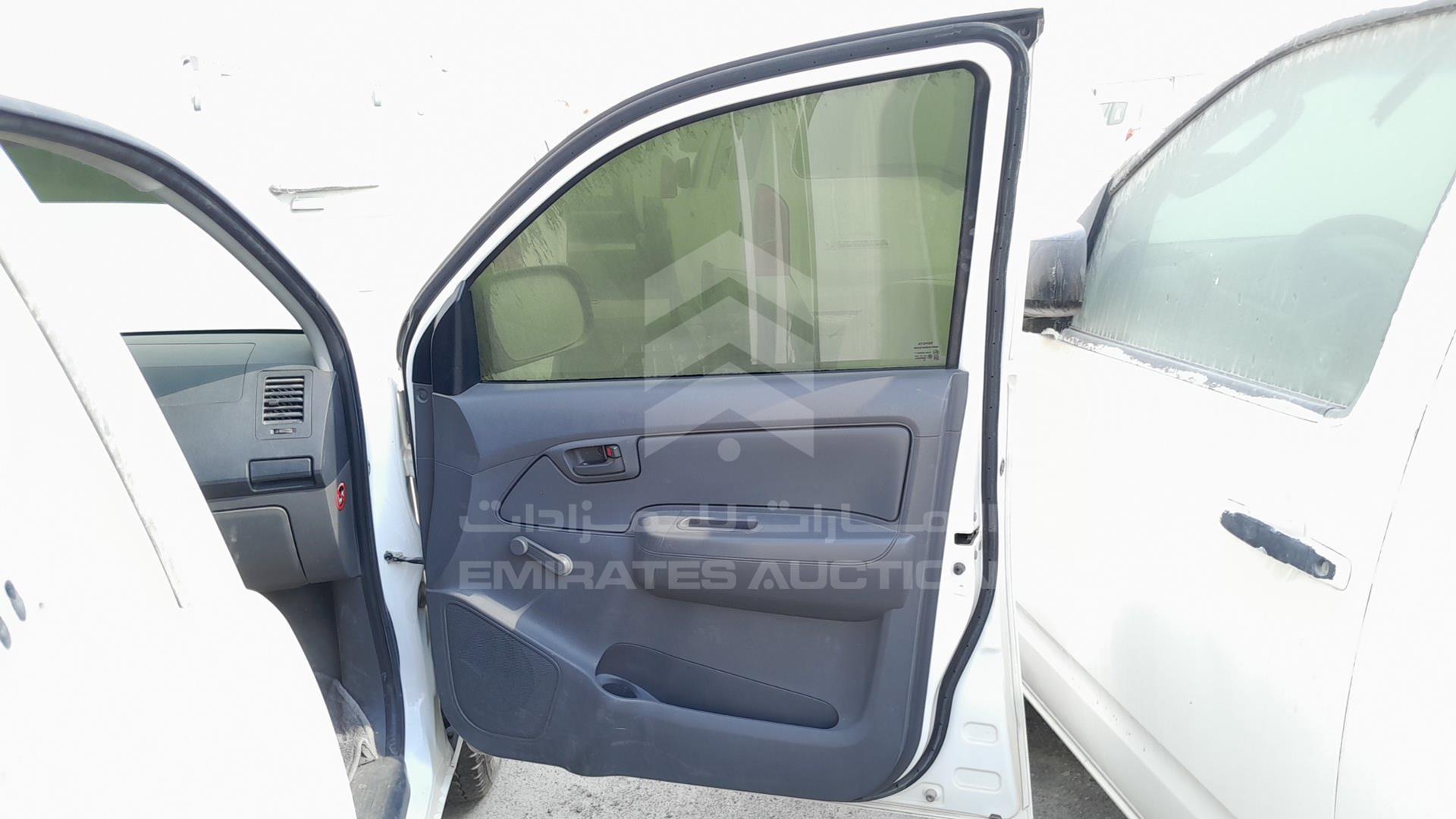 2014 TOYOTA HILUX VIN: MR0EX12G4E2347149