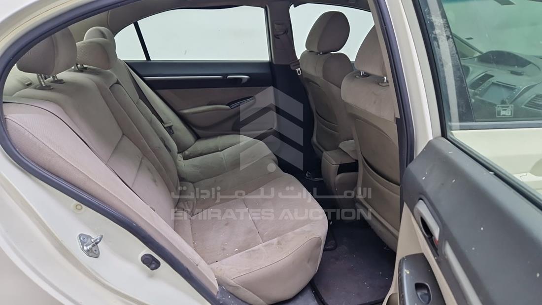 هوندا سيفيك 2009 — زاوية الراكب الخلفي اليمنى — صورة 27