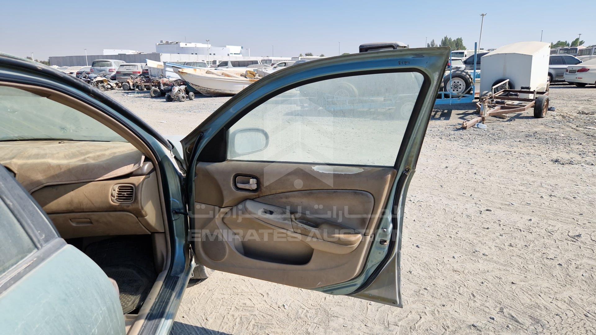 2002 NISSAN SUNNY VIN: JN1FN61C52W012932
