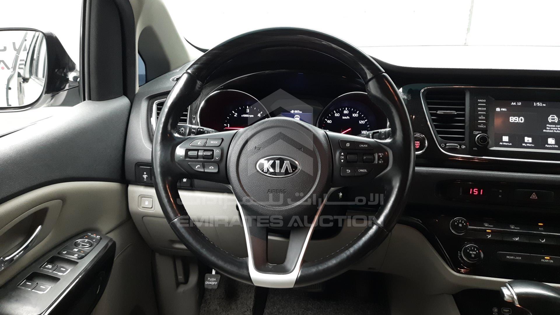 2019 KIA CARNIVAL VIN: KNHMF37ABKS490799