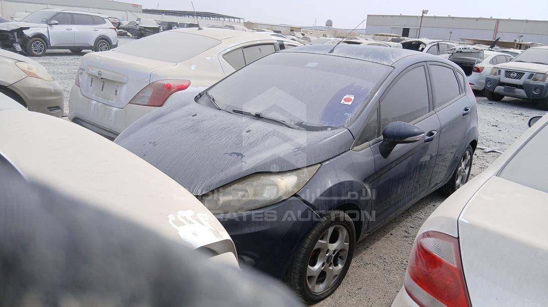 2012 Ford Fiesta — Front Left Angle — Photo 5