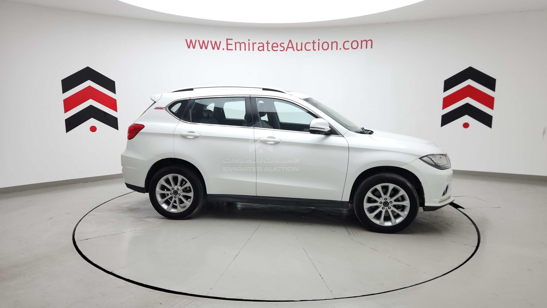 2018 HAVAL H2 VIN: LGWEE4A49JH903550