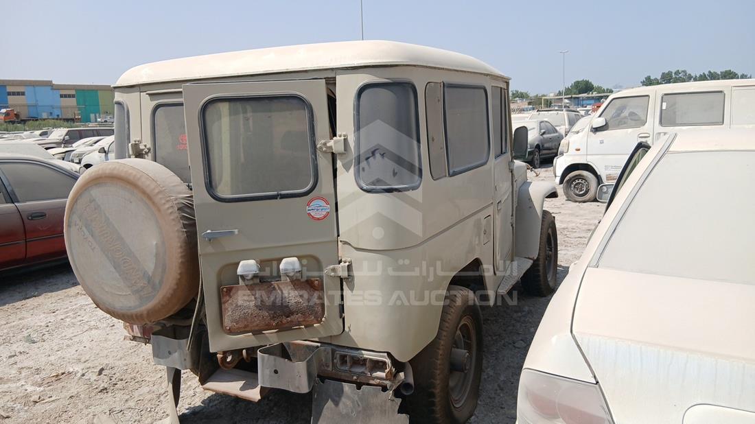 Toyota - Scrap without document — Rear Right Angle — Photo 8